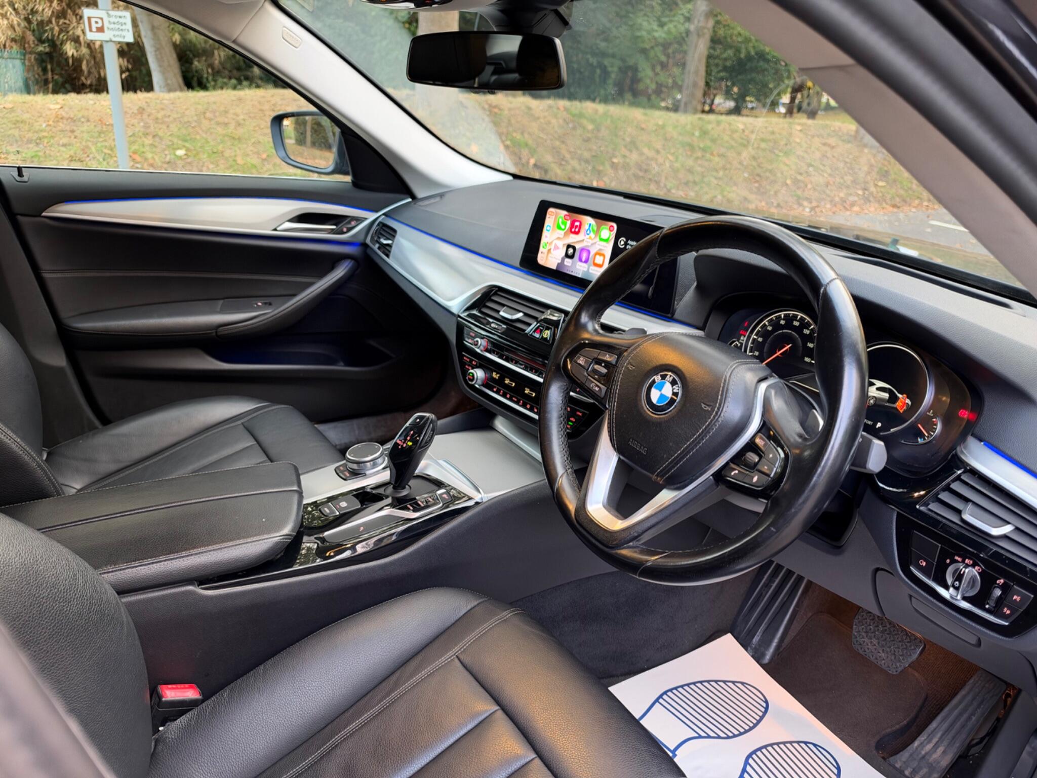 BMW 5 Series view 11