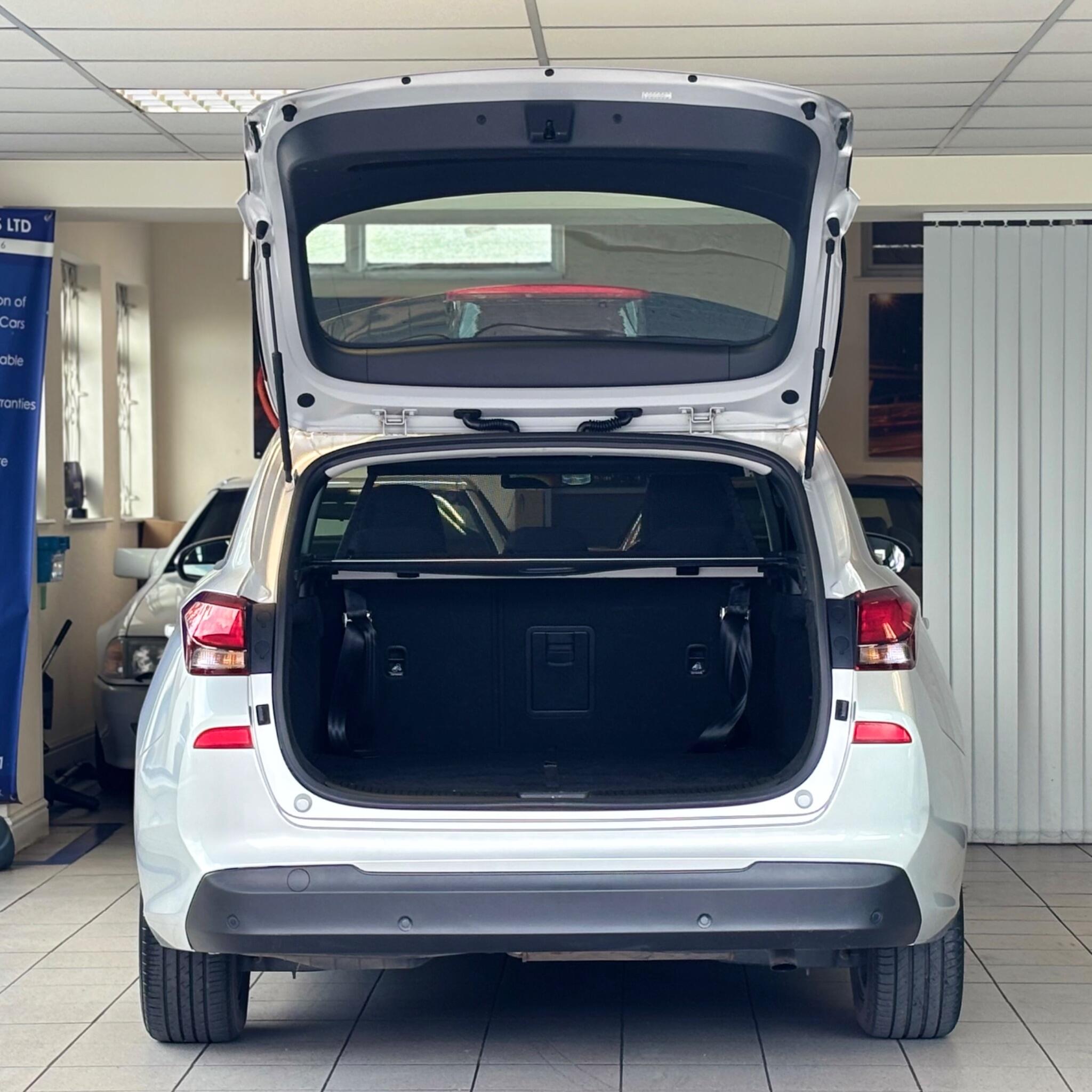 Hyundai I30 view 26