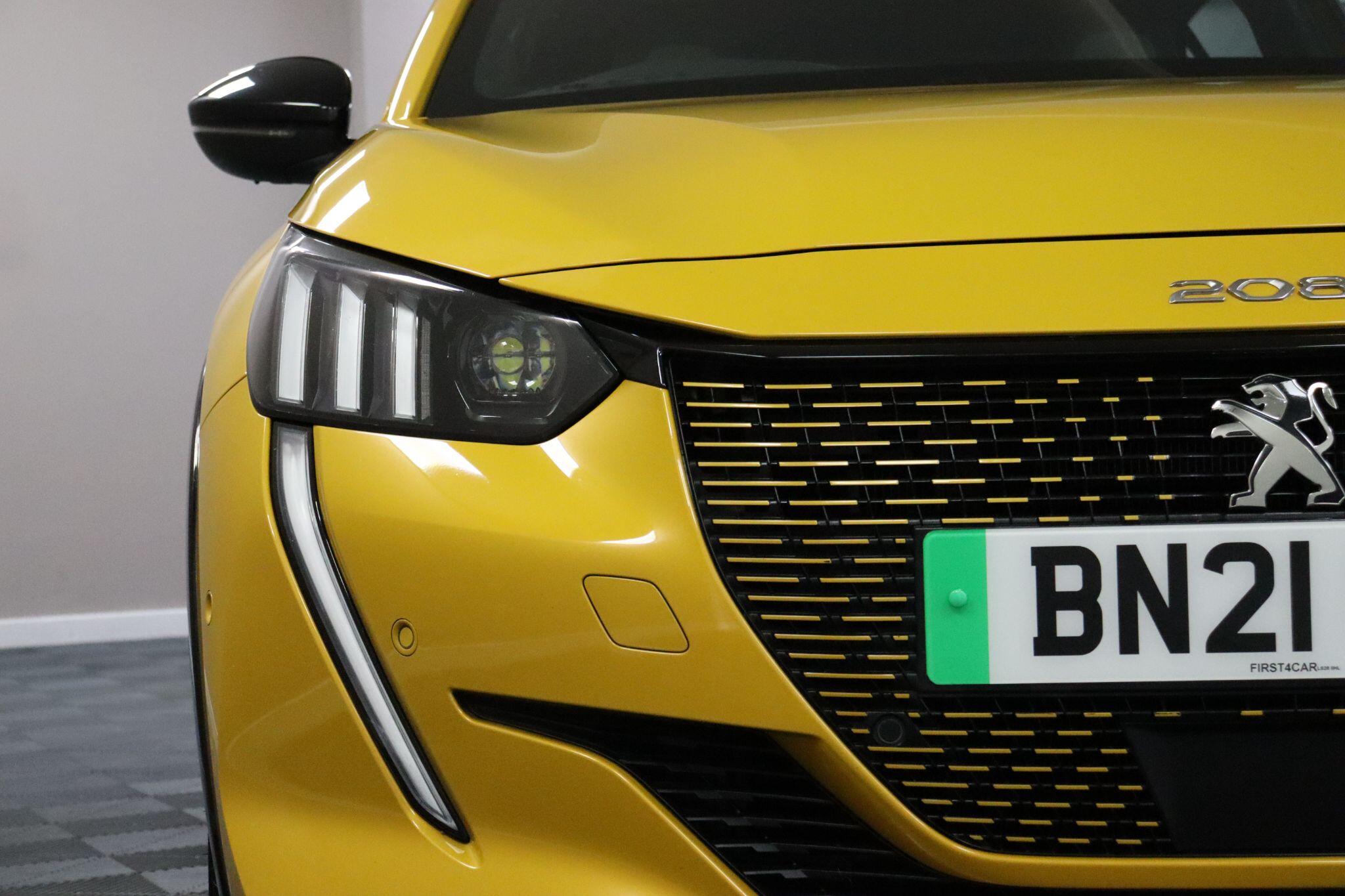 Peugeot E-208 view 26