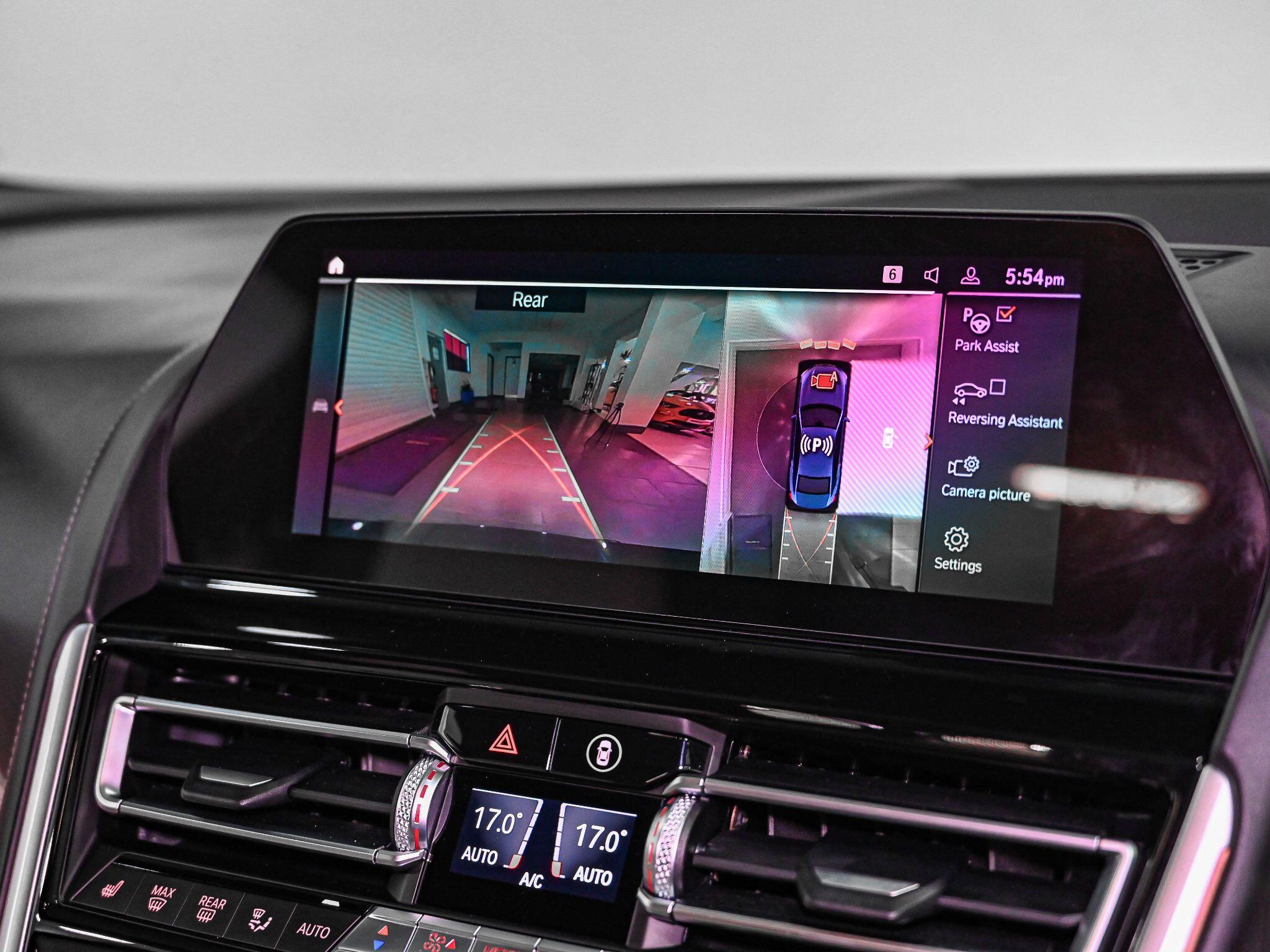 BMW 8 Series view 13