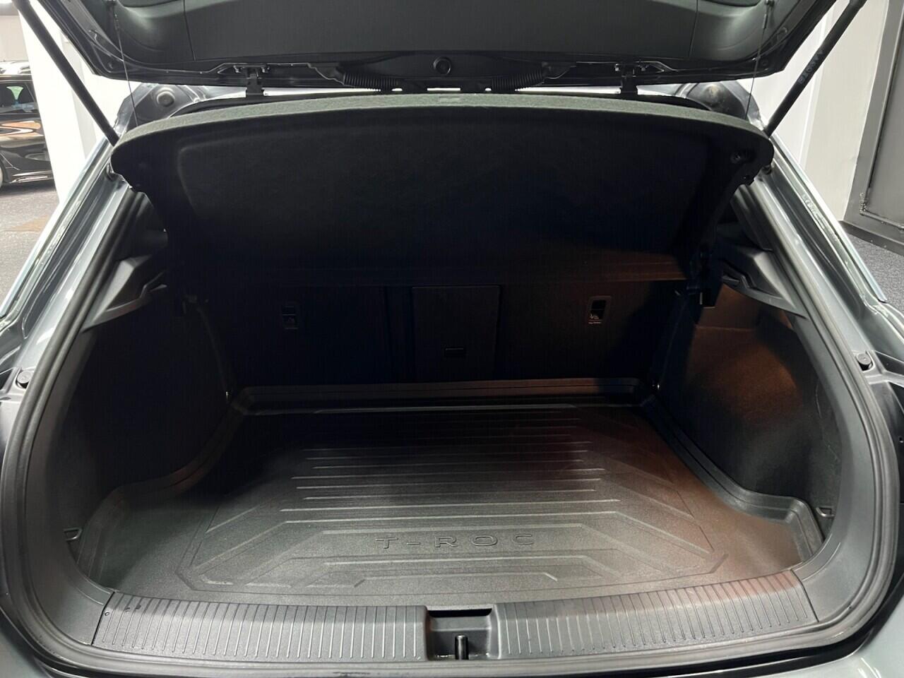 Volkswagen T-Roc view 46