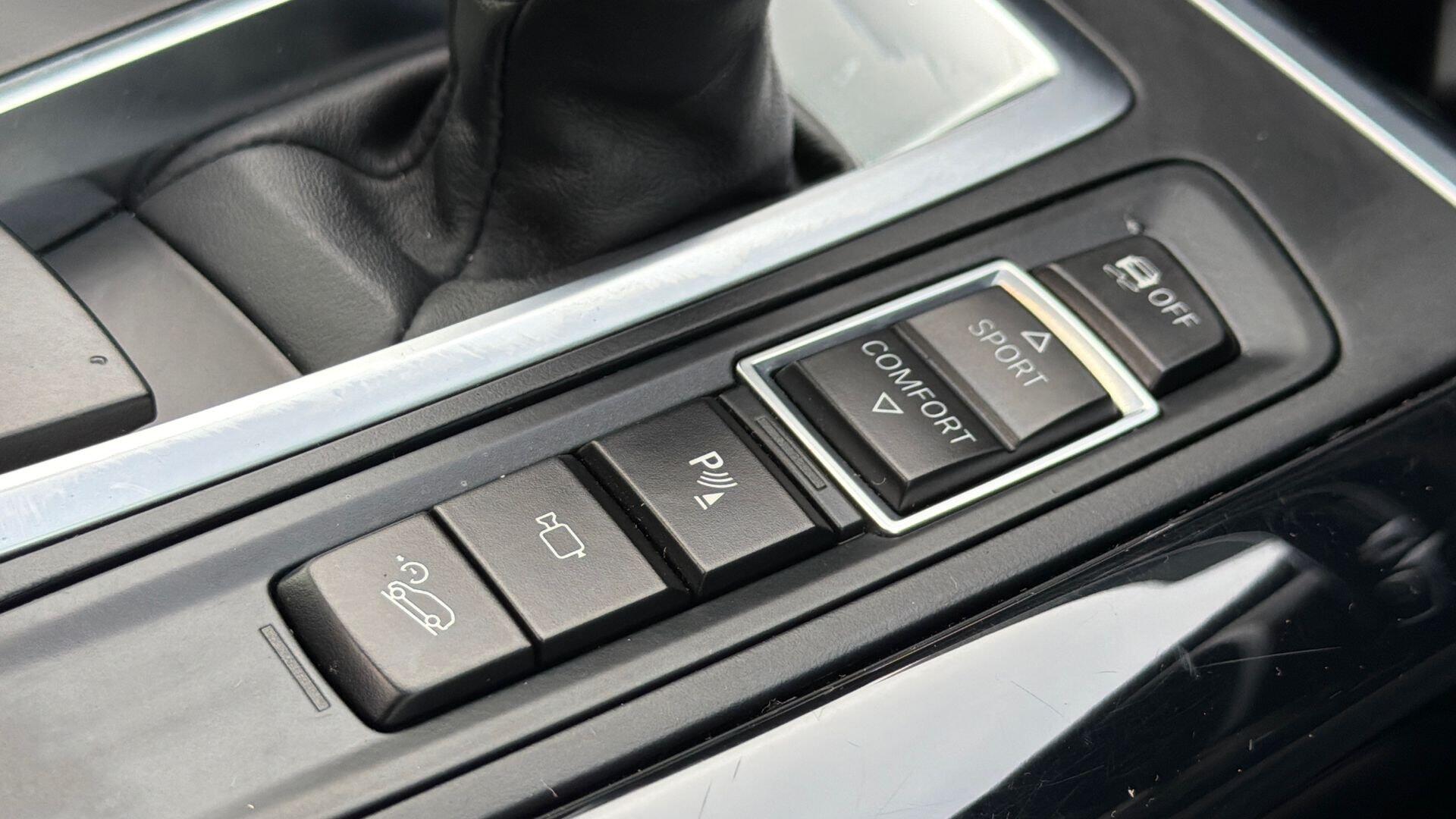 BMW X5 view 20