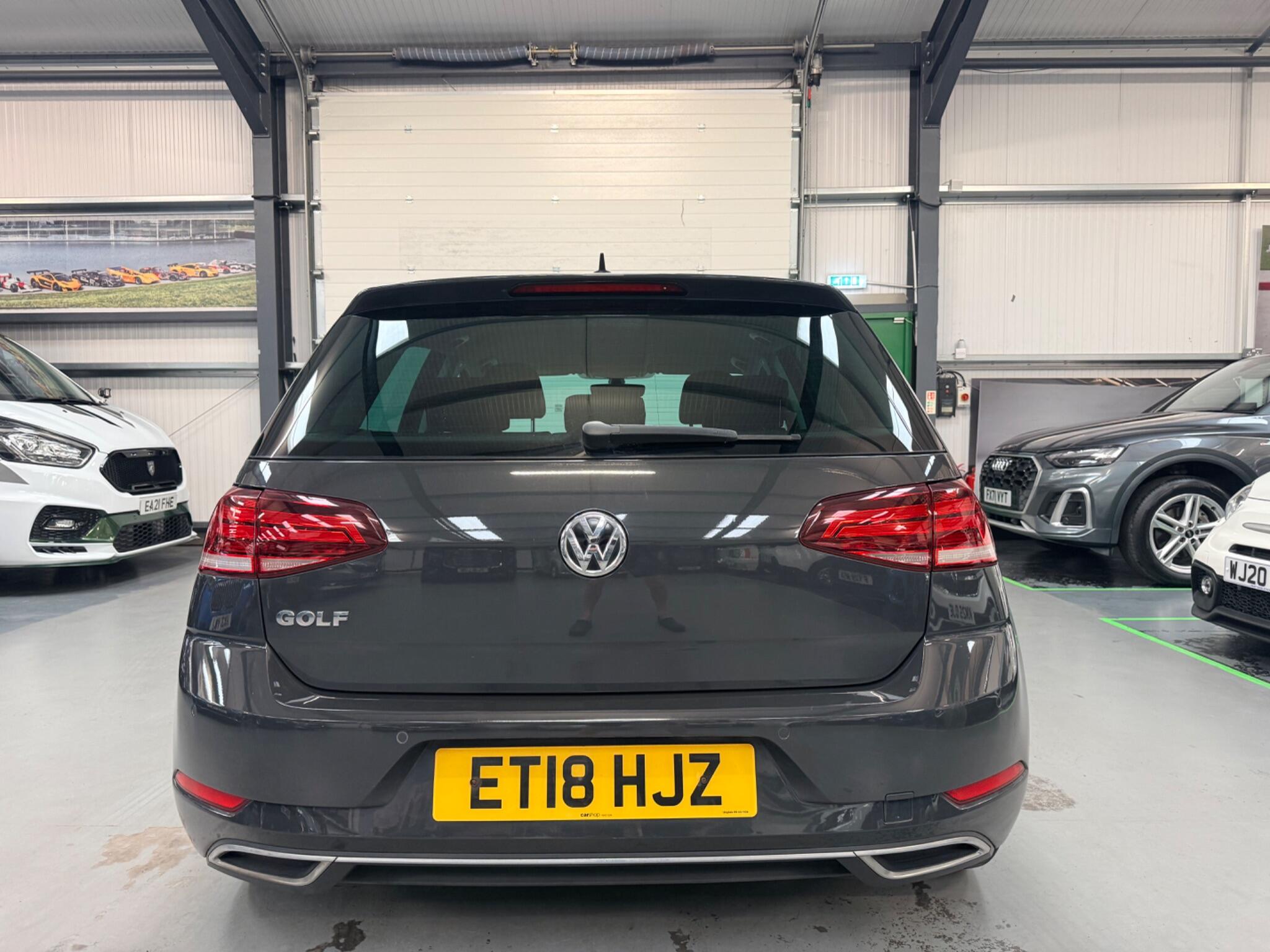Volkswagen Golf view 16