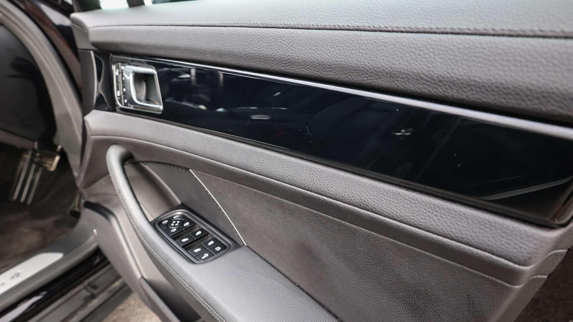 Porsche Panamera view 23