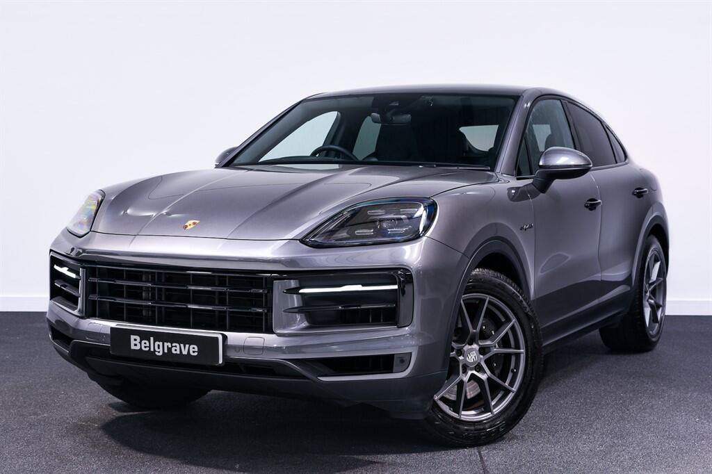 Porsche Cayenne view 37
