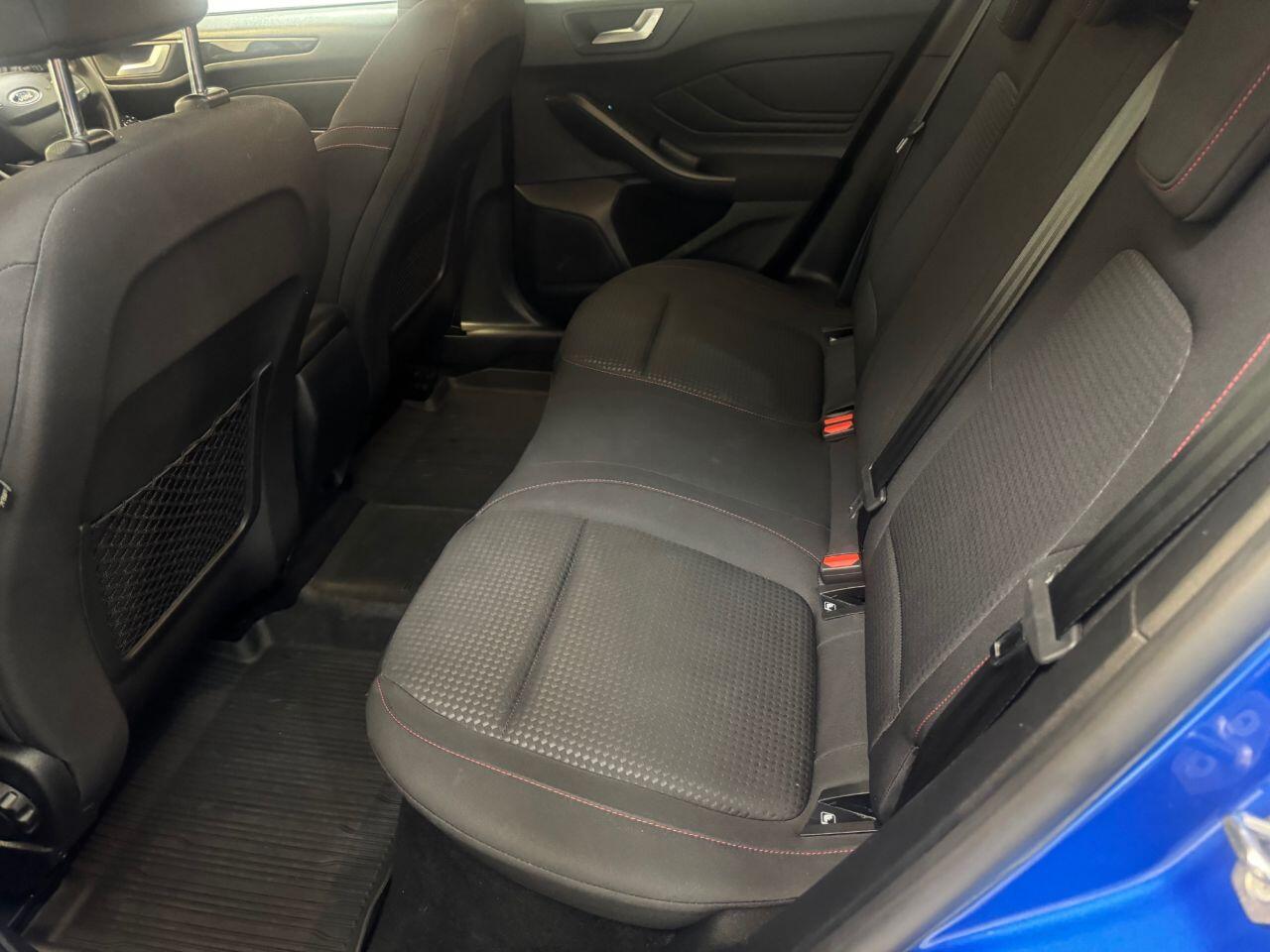 Ford Focus view 52