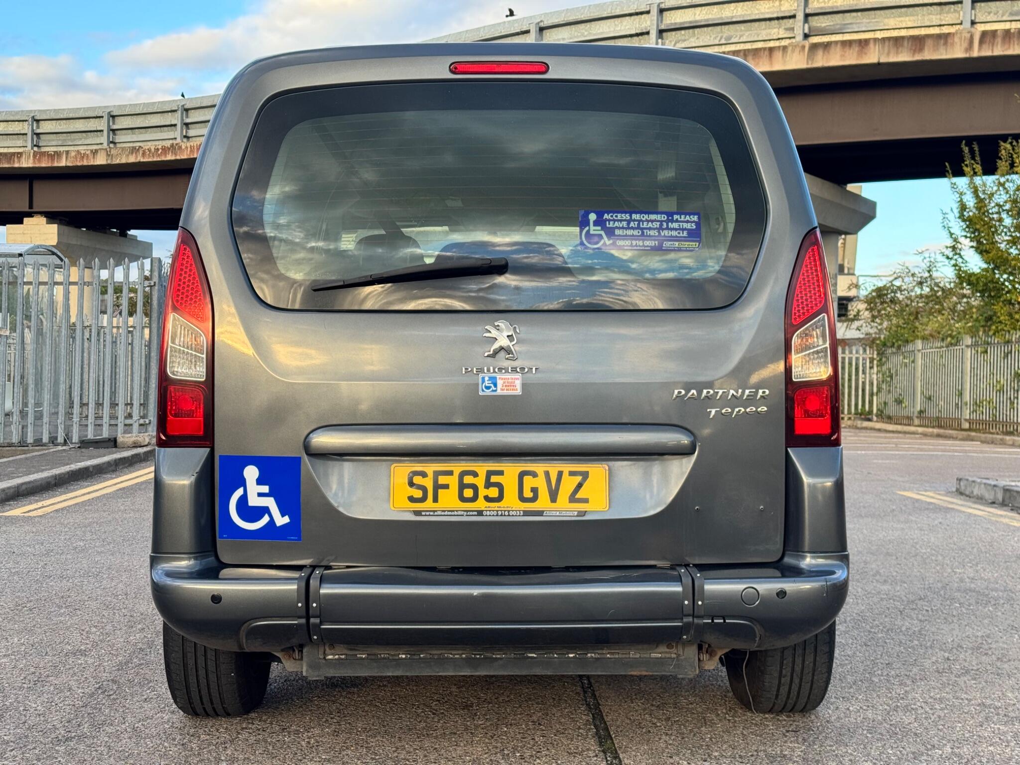 Peugeot Partner Tepee view 14