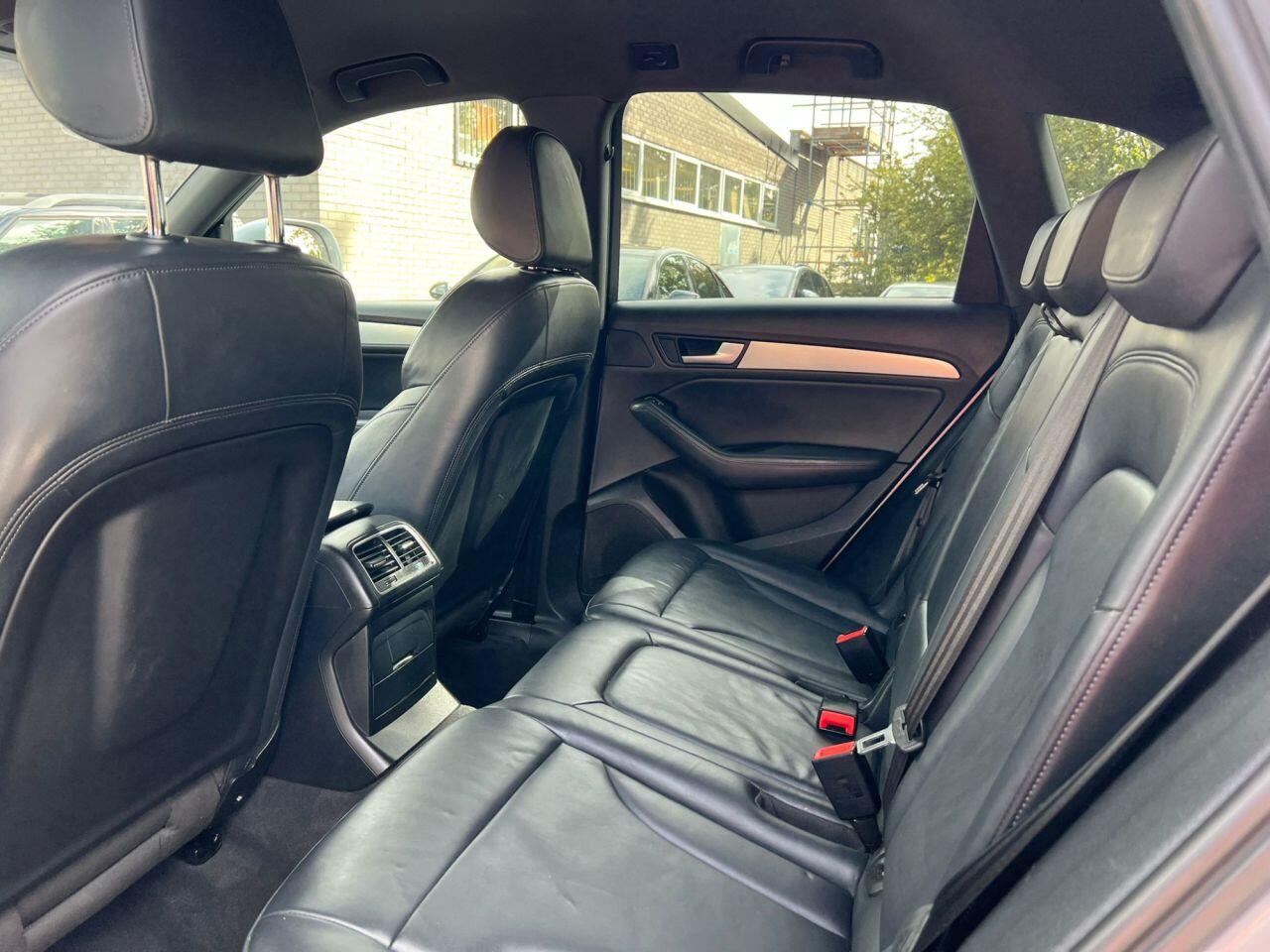Audi Q5 view 22