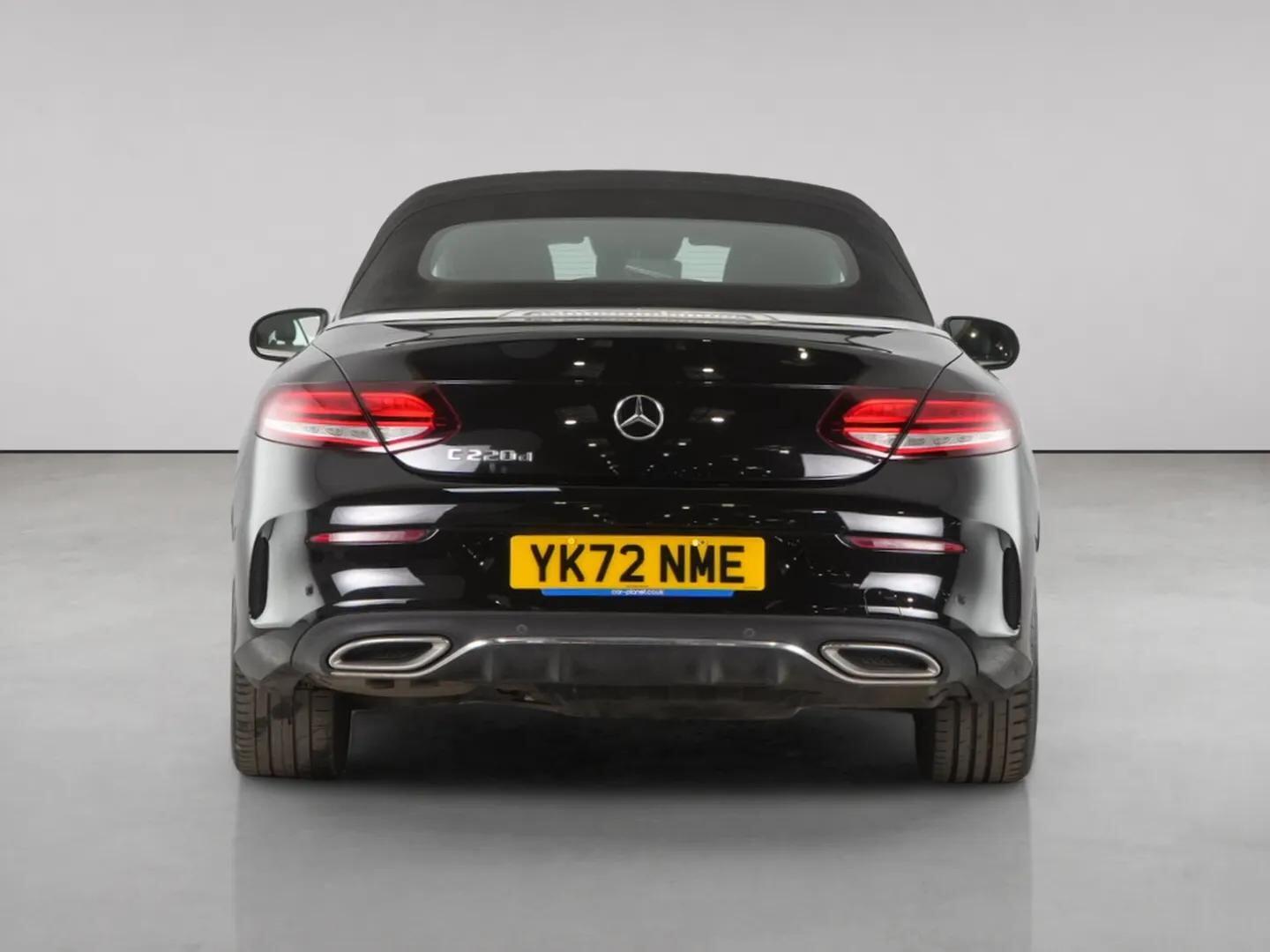 Mercedes-Benz C-Class view 9