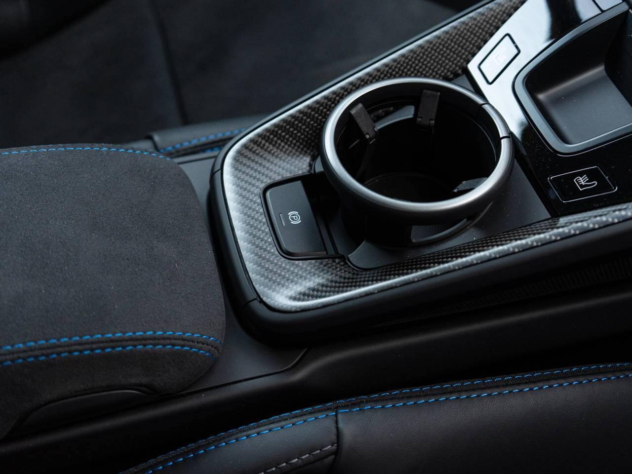 Porsche 911 view 32