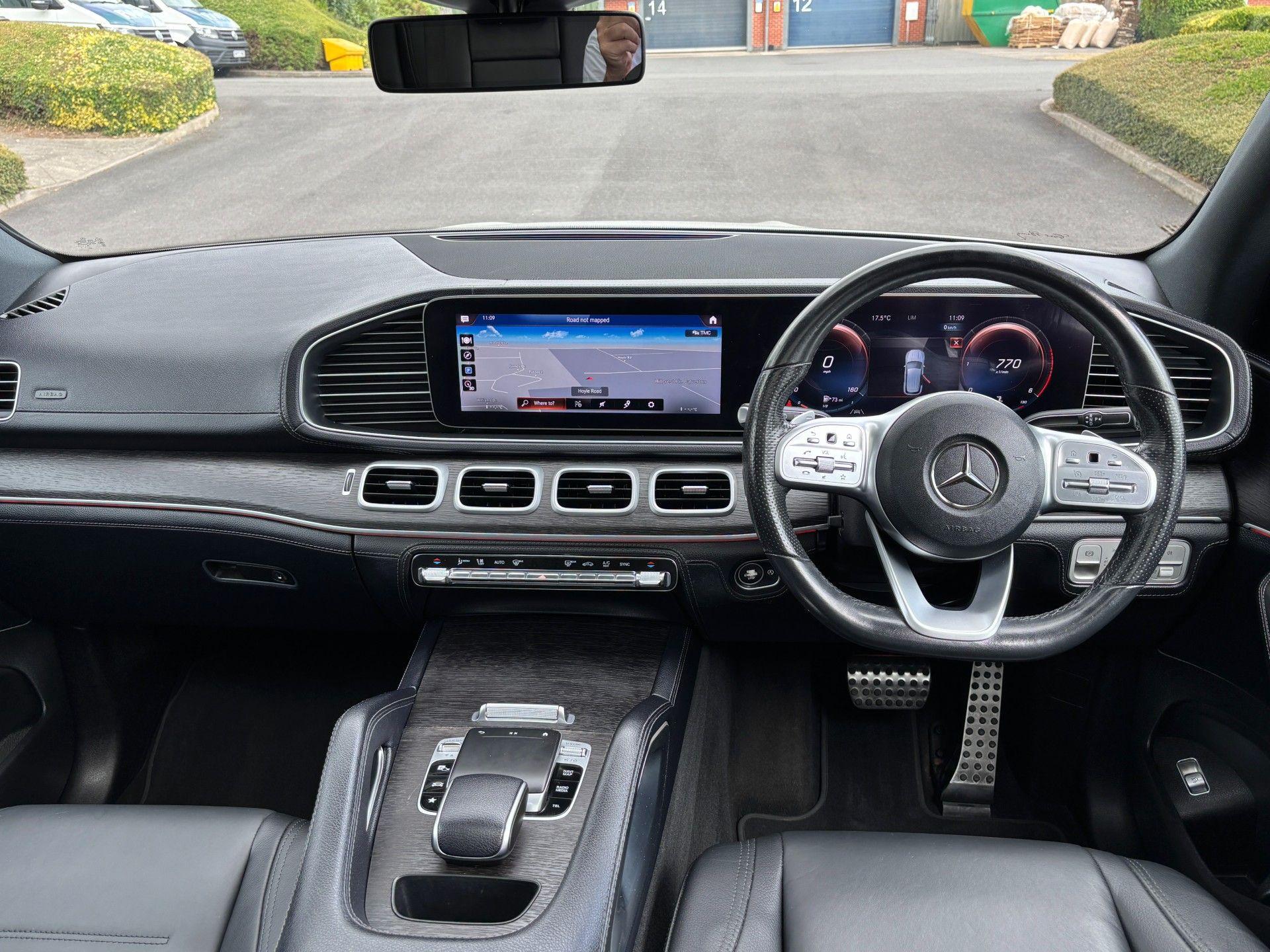 Mercedes-Benz Gle view 16