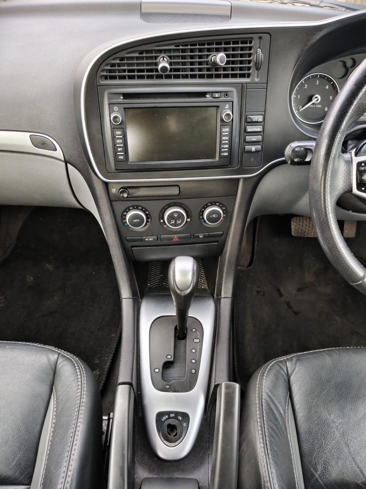 Saab 9-3 view 18