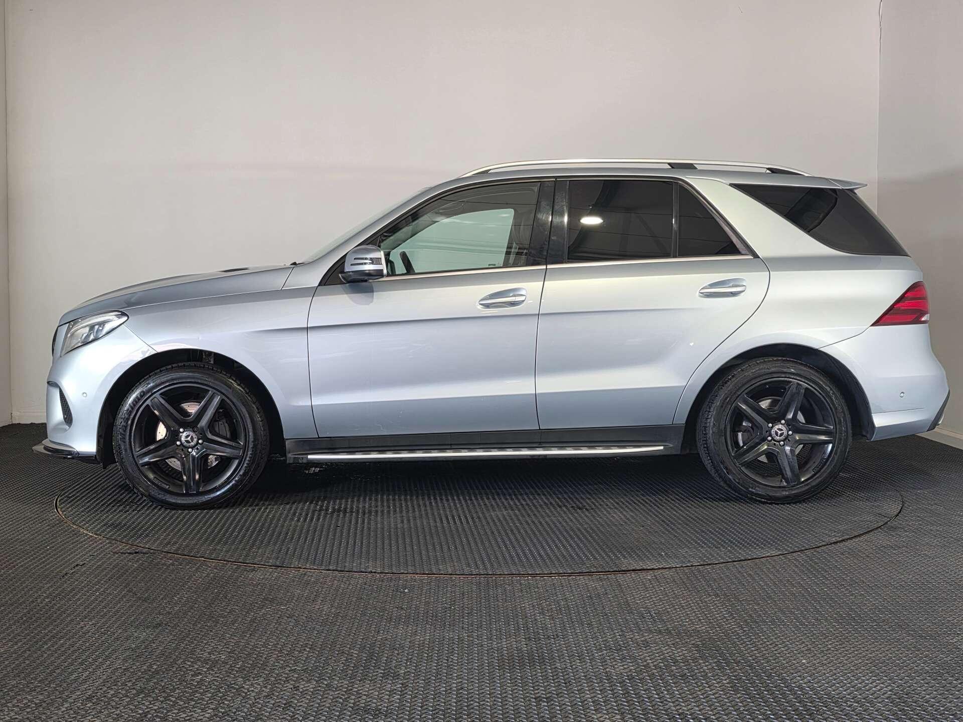 Mercedes-Benz Gle view 4