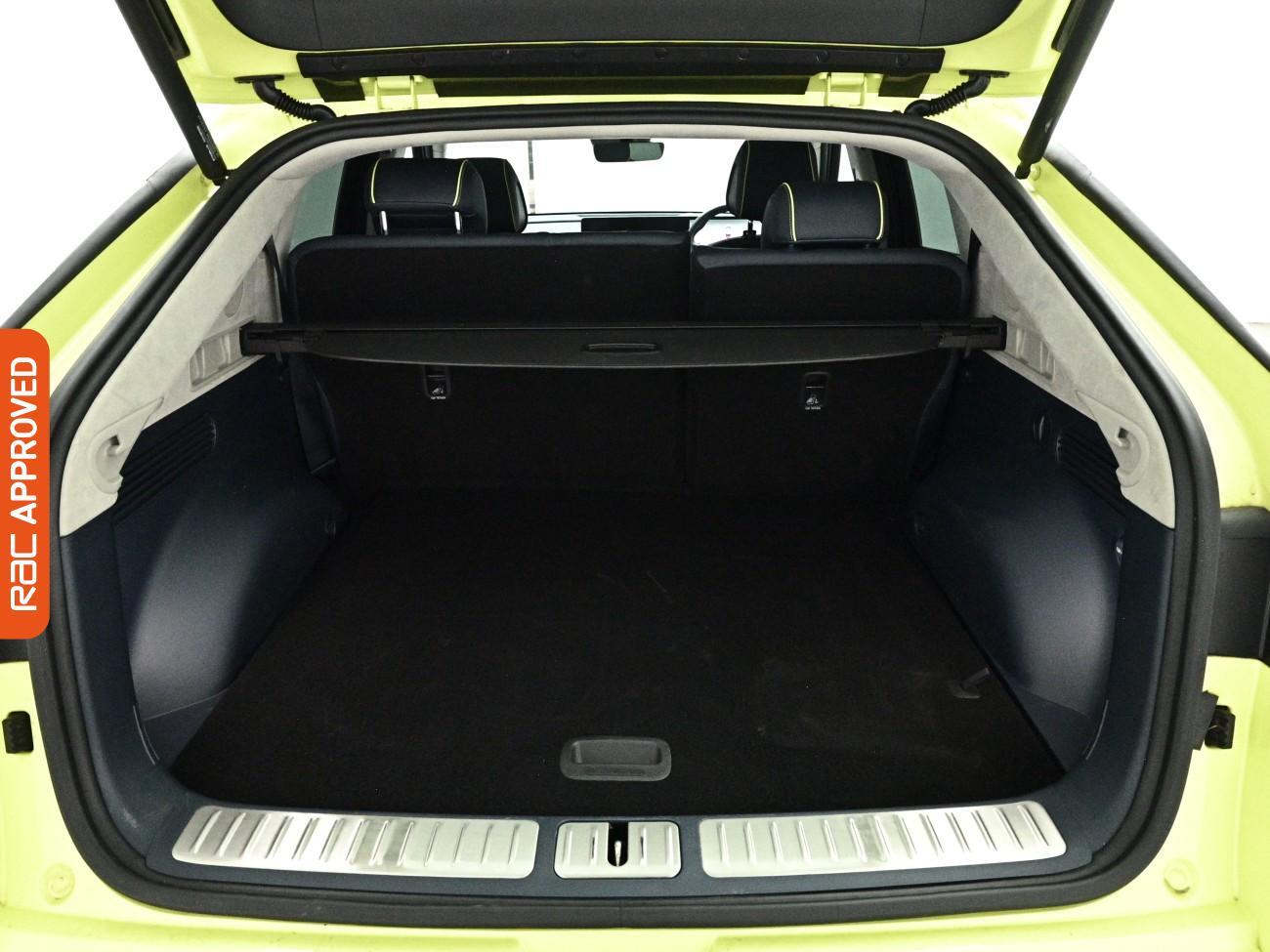 Genesis GV60 view 14