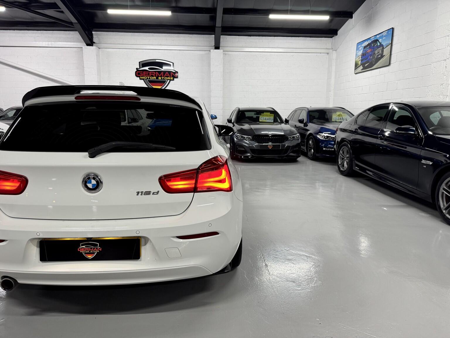 BMW 1 Series view 26