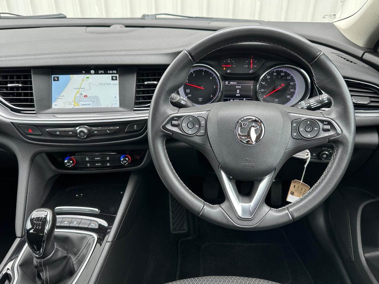 Vauxhall Insignia view 12