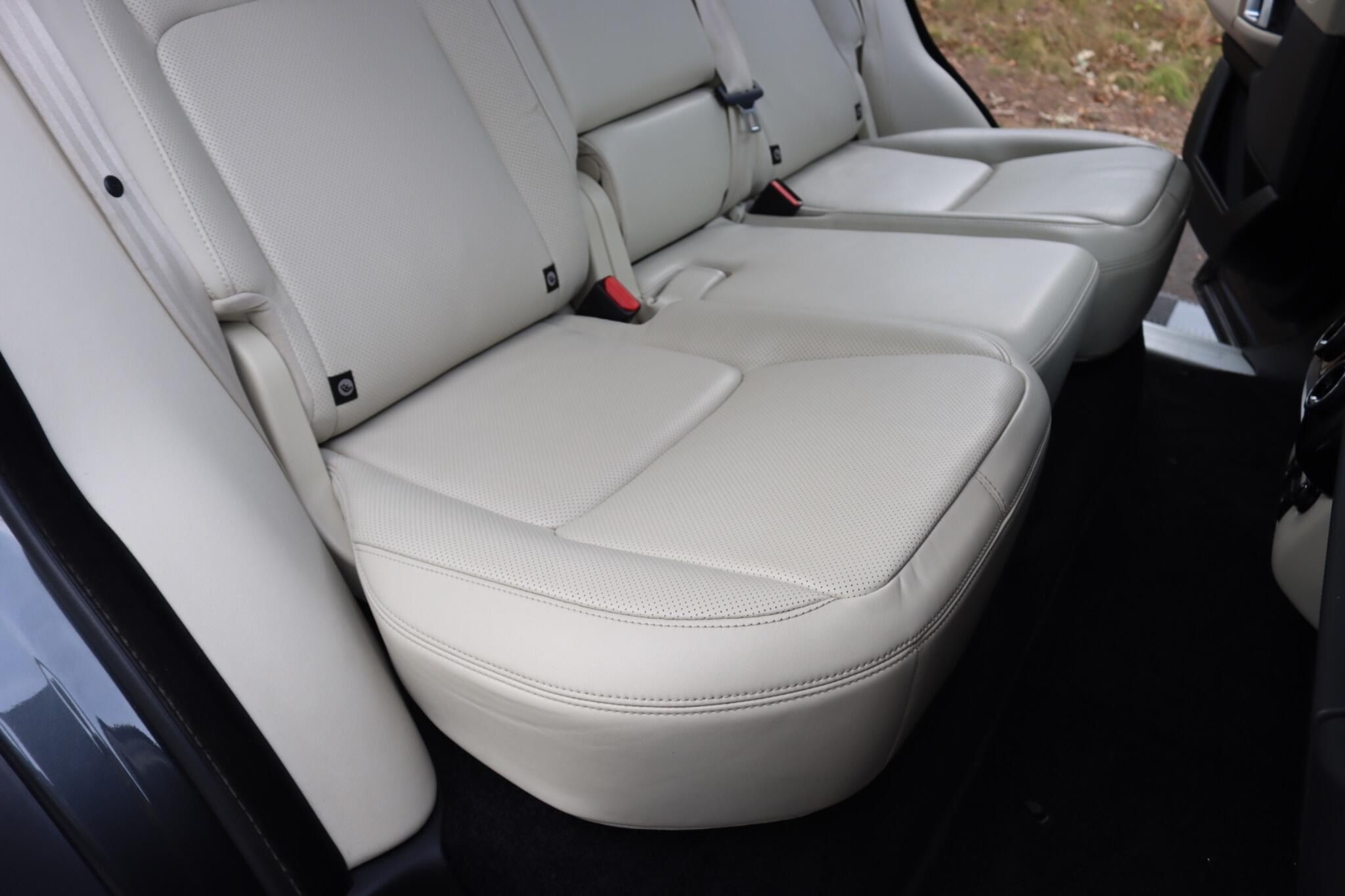 Land Rover Range Rover view 43