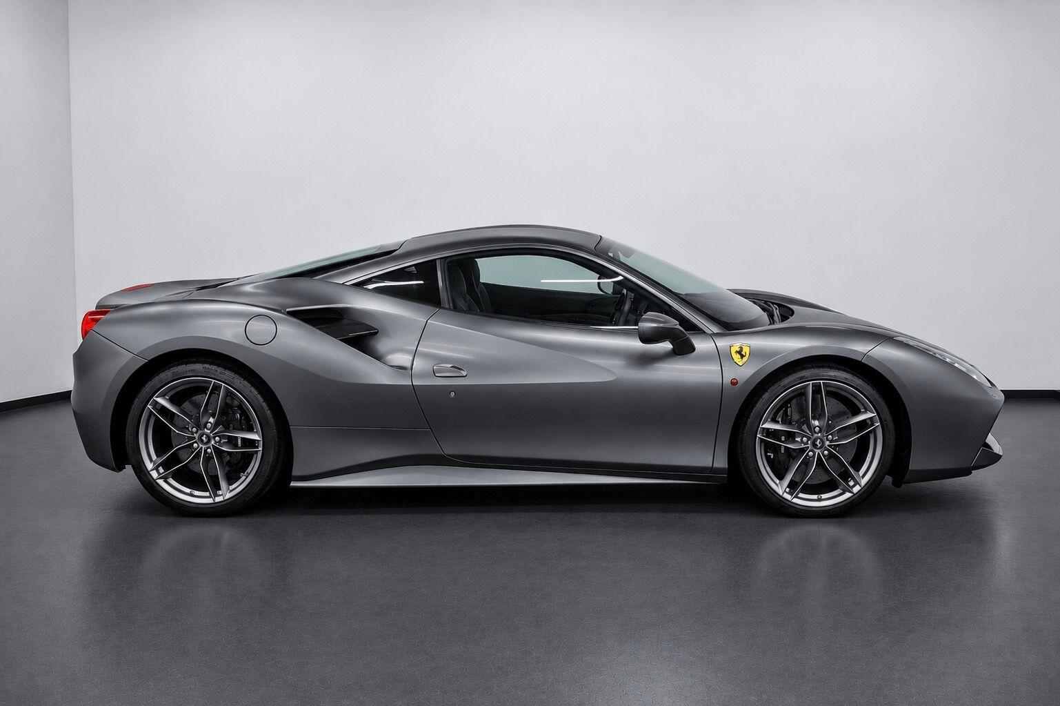 Ferrari 488 view 8
