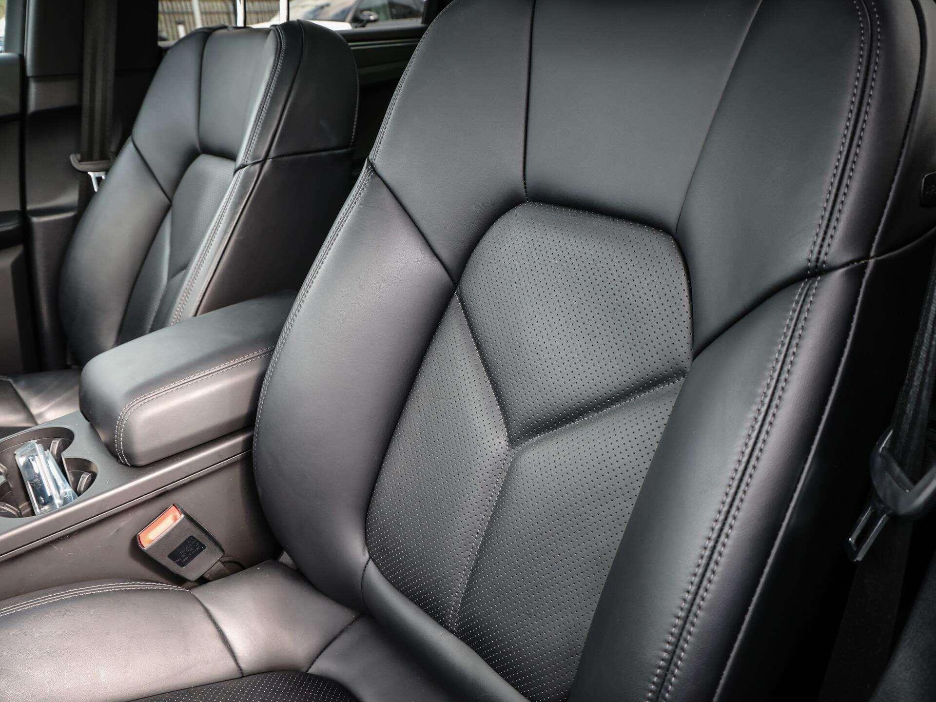 Porsche Macan view 15