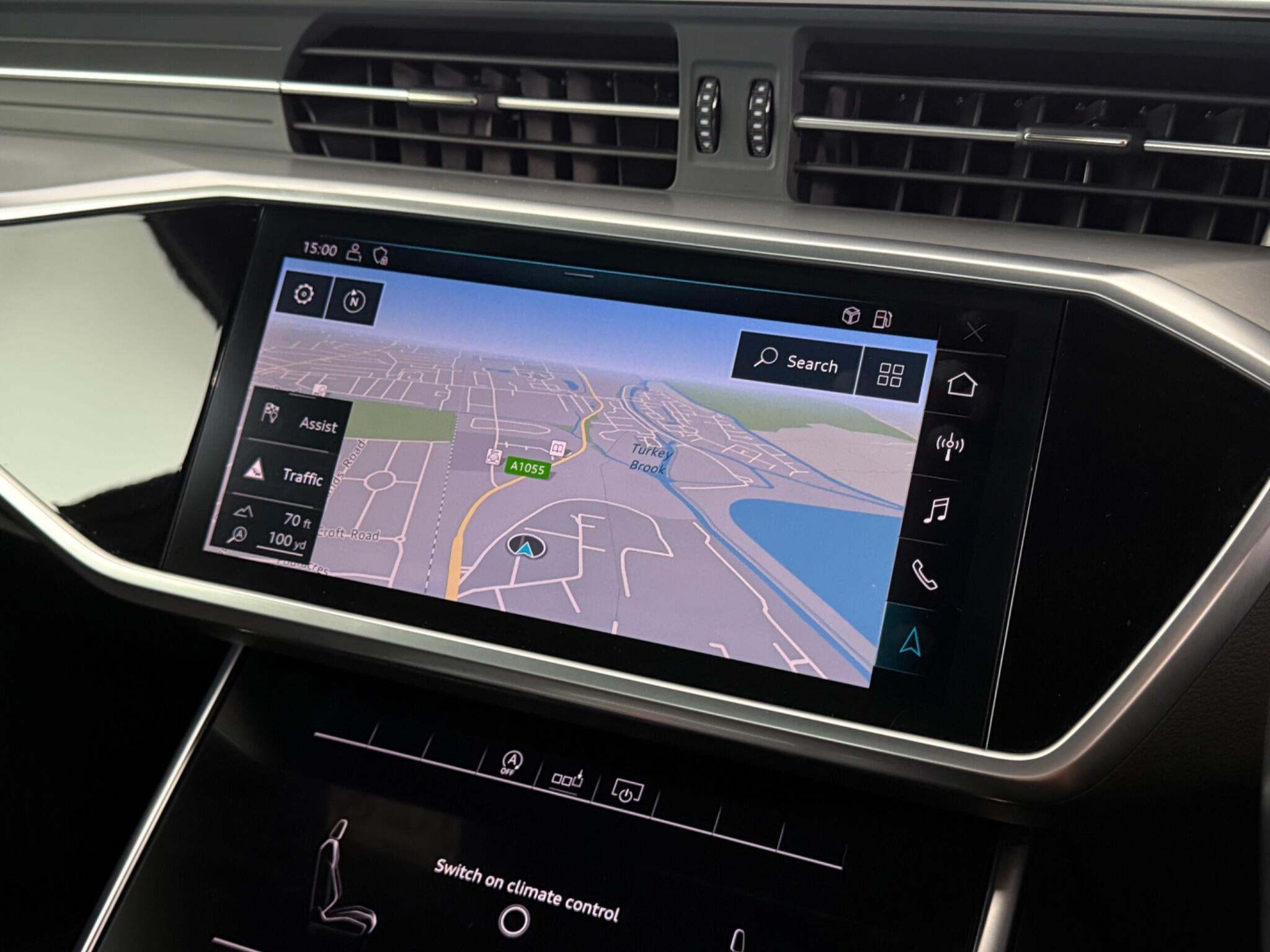 Audi A6 view 28