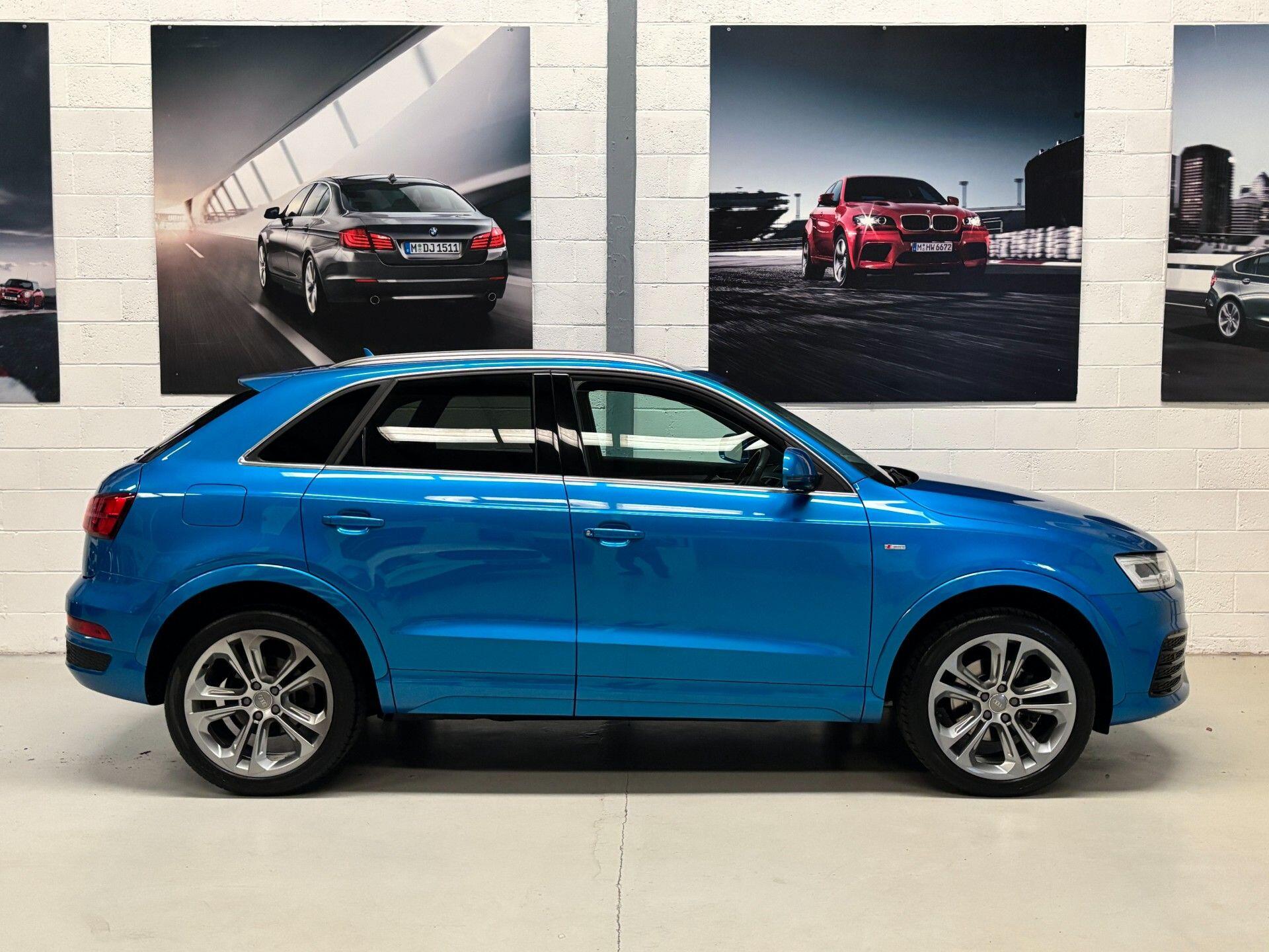 Audi Q3 view 9