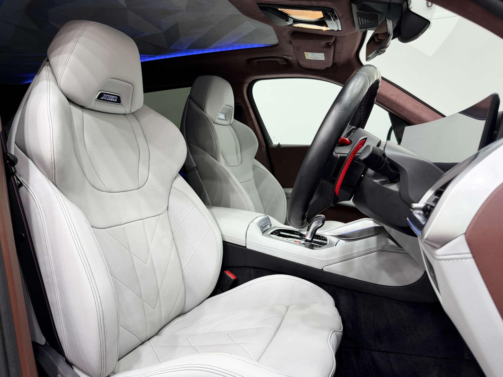 BMW XM view 2