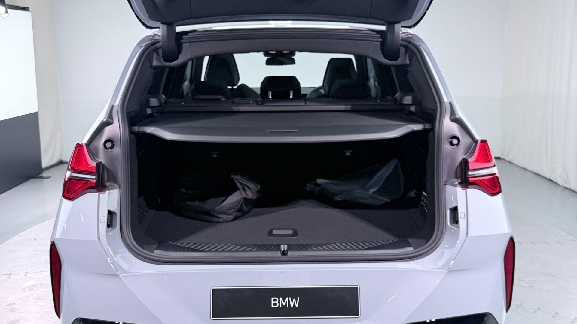 BMW X3 view 13