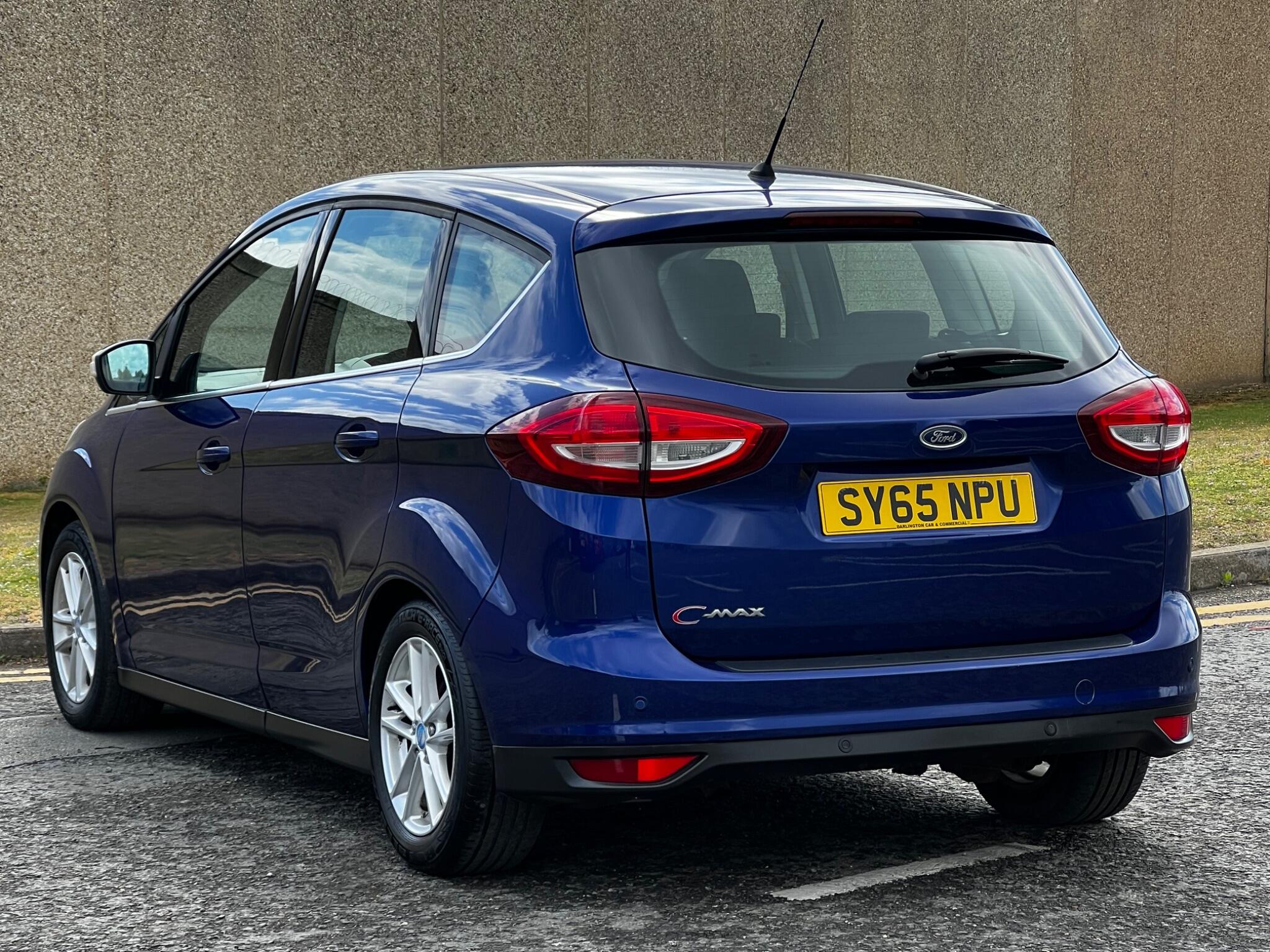 Ford C-Max view 6