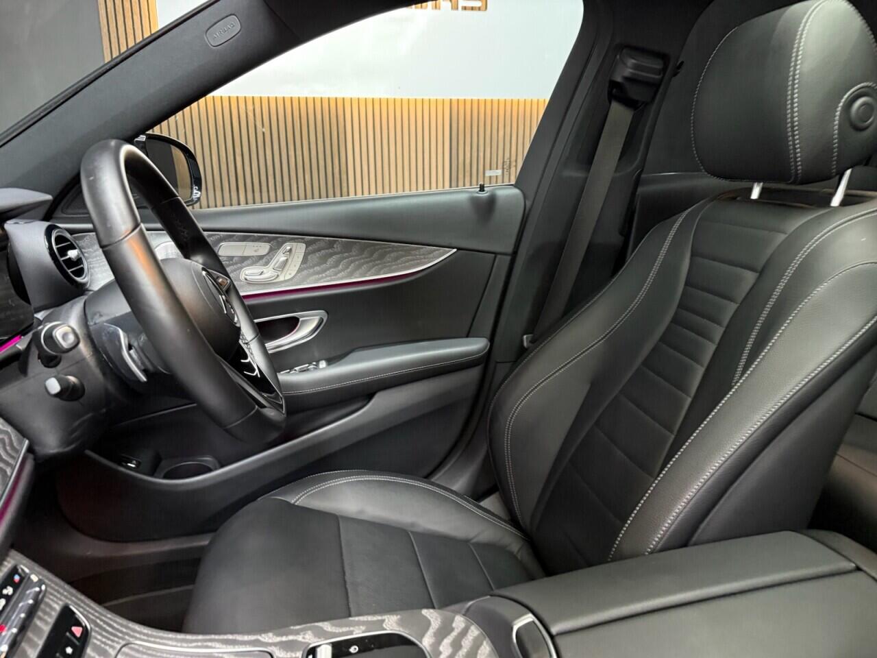Mercedes-Benz E-Class view 31