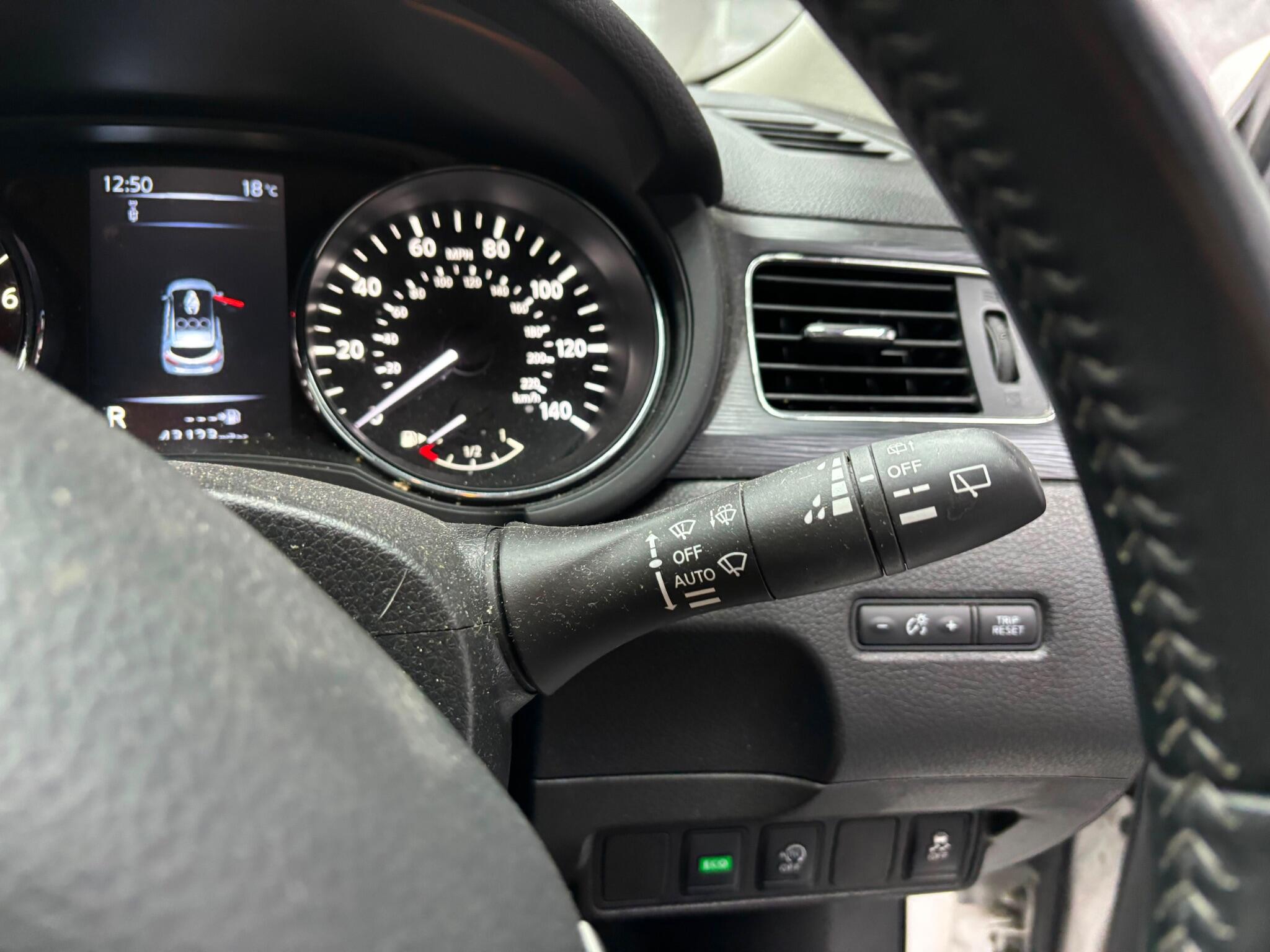 Nissan Pulsar view 21