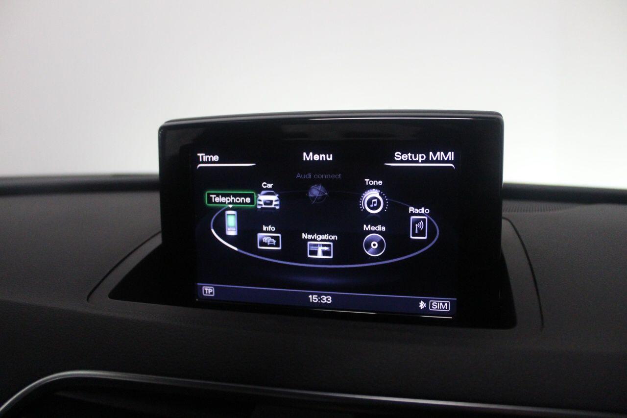 Audi Q3 view 39