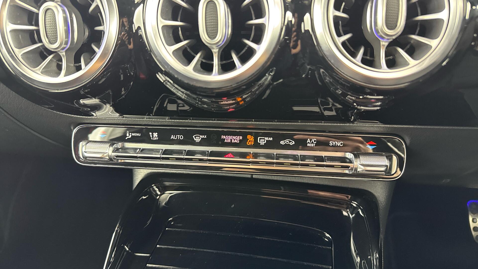 Mercedes-Benz A-Class view 36