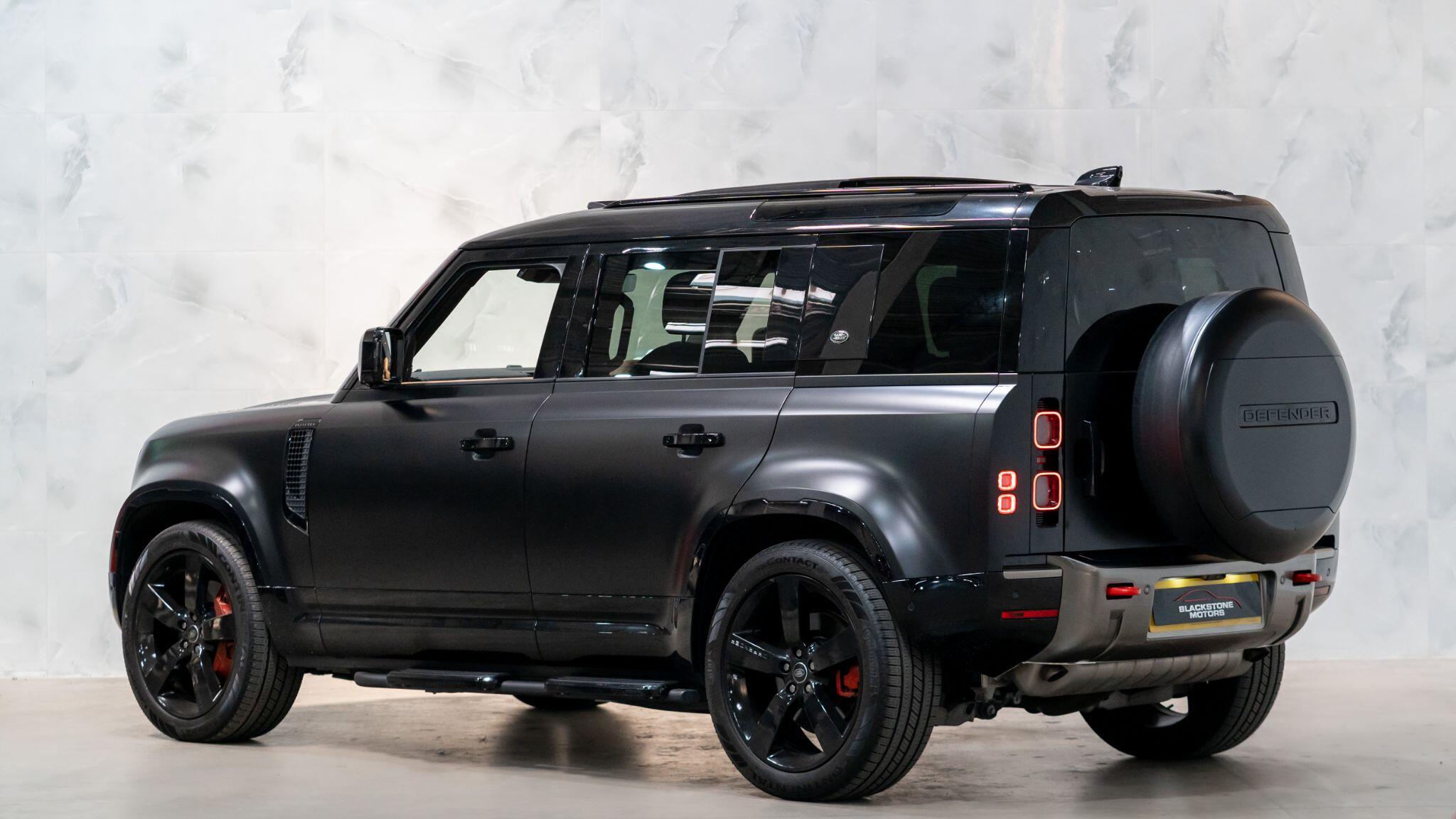 Land Rover Defender view 6