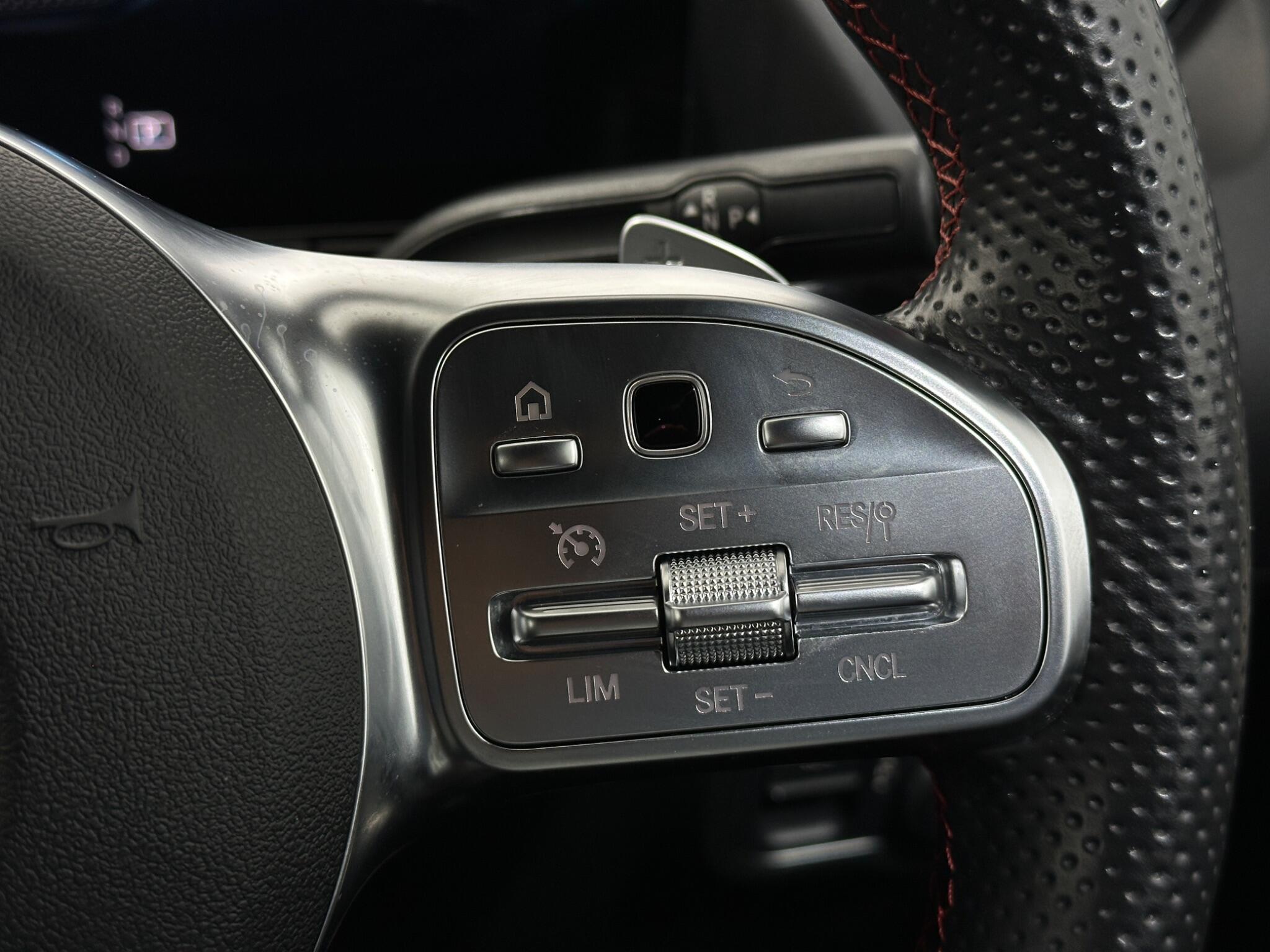 Mercedes-Benz B-Class view 16