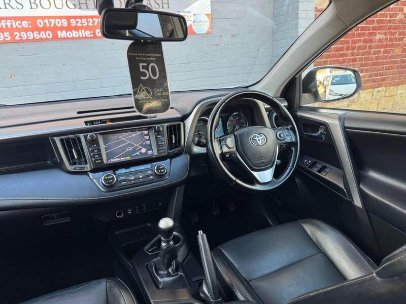 Toyota Rav4 view 9