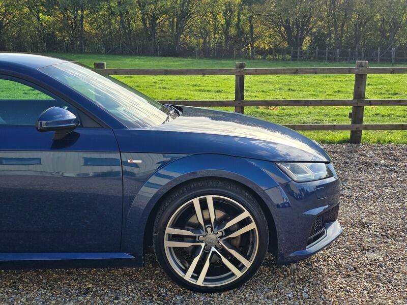 2015 Audi TT image 15