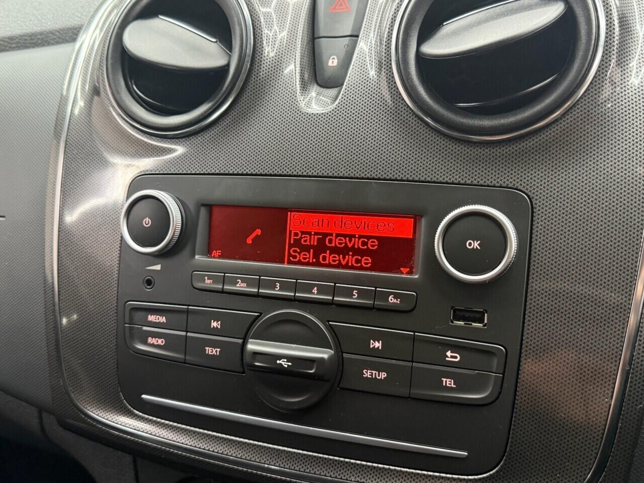 Dacia Sandero view 13
