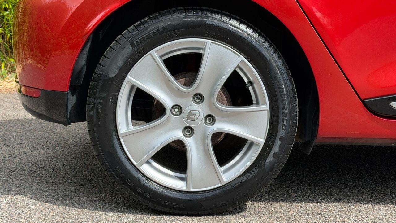 Renault Clio view 33