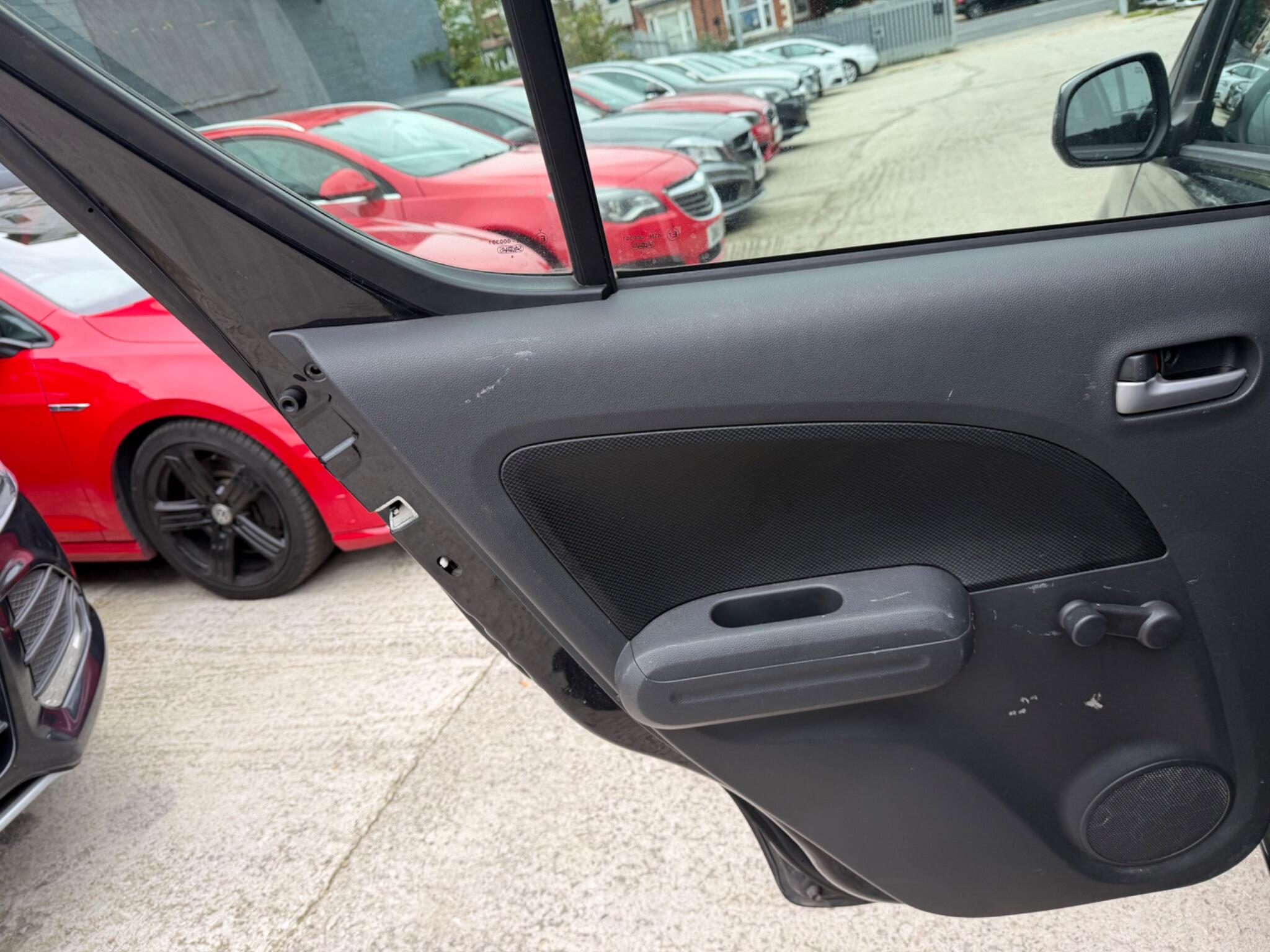 Vauxhall Agila view 36