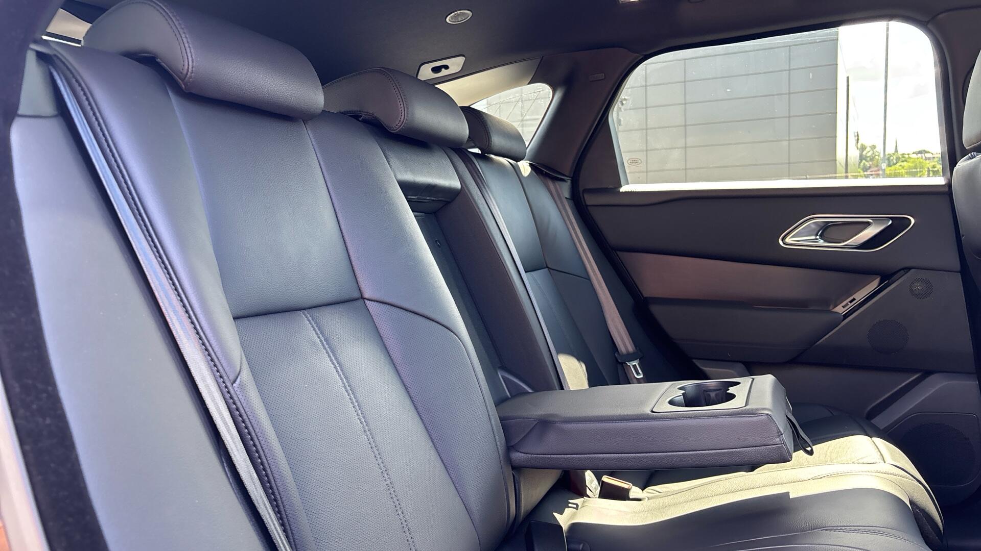 Land Rover Range Rover Velar view 29