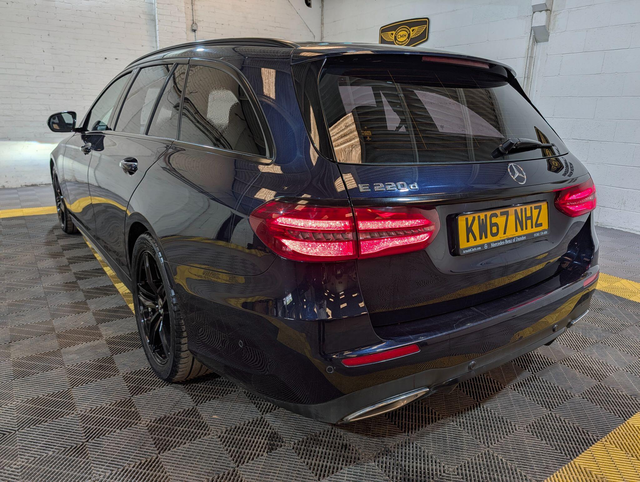 Mercedes-Benz E-Class view 8