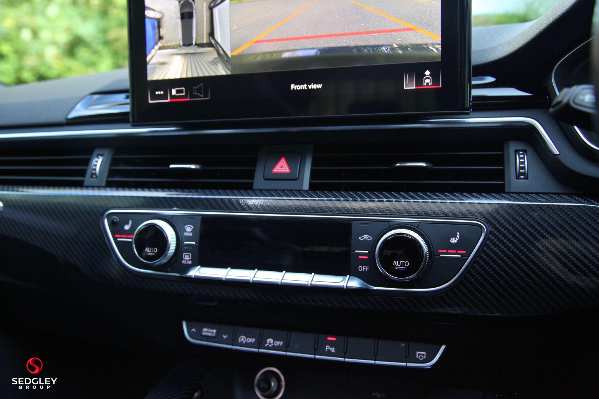 Audi S4 view 24