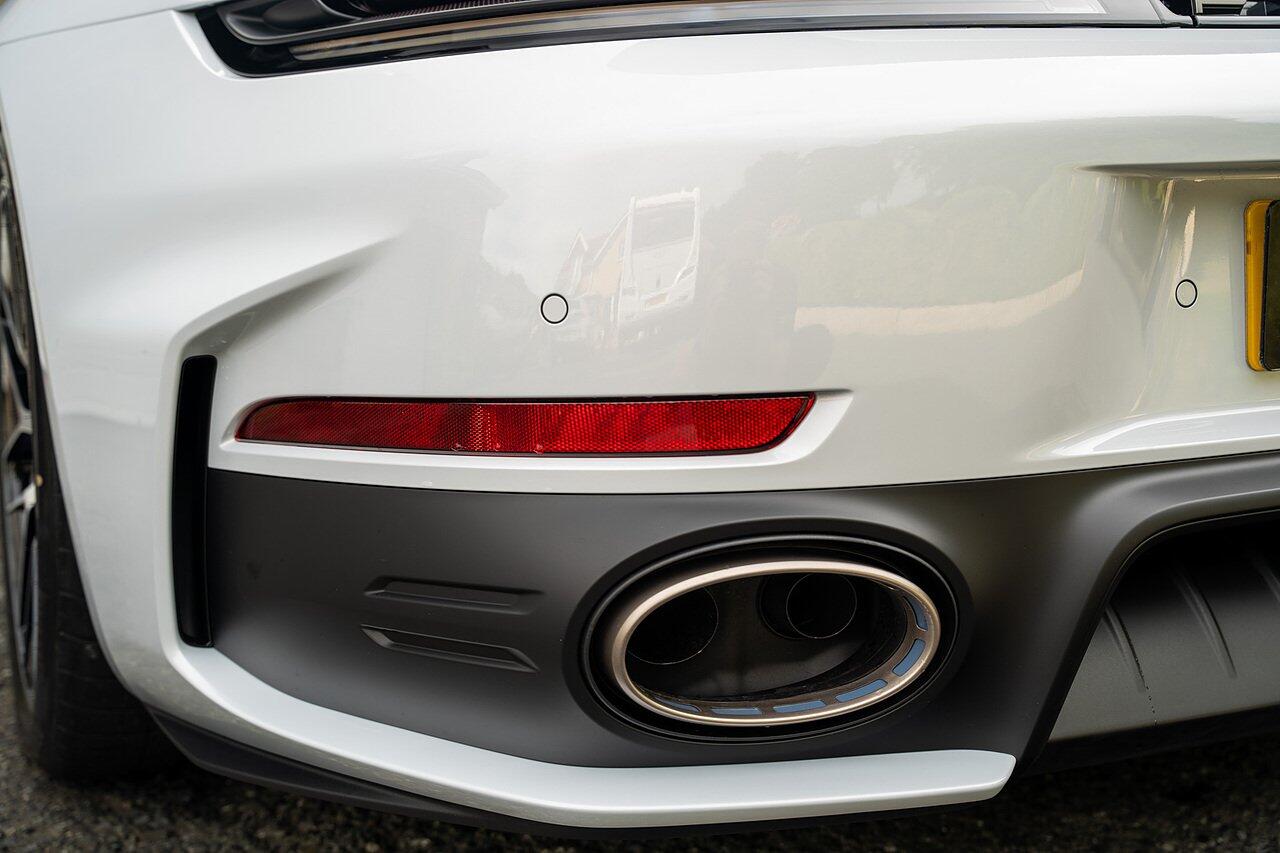 Porsche 911 view 20