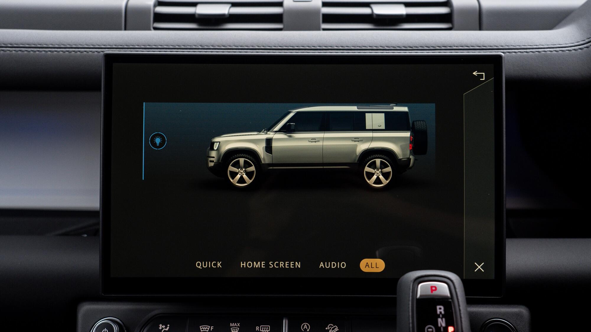 Land Rover Defender view 31