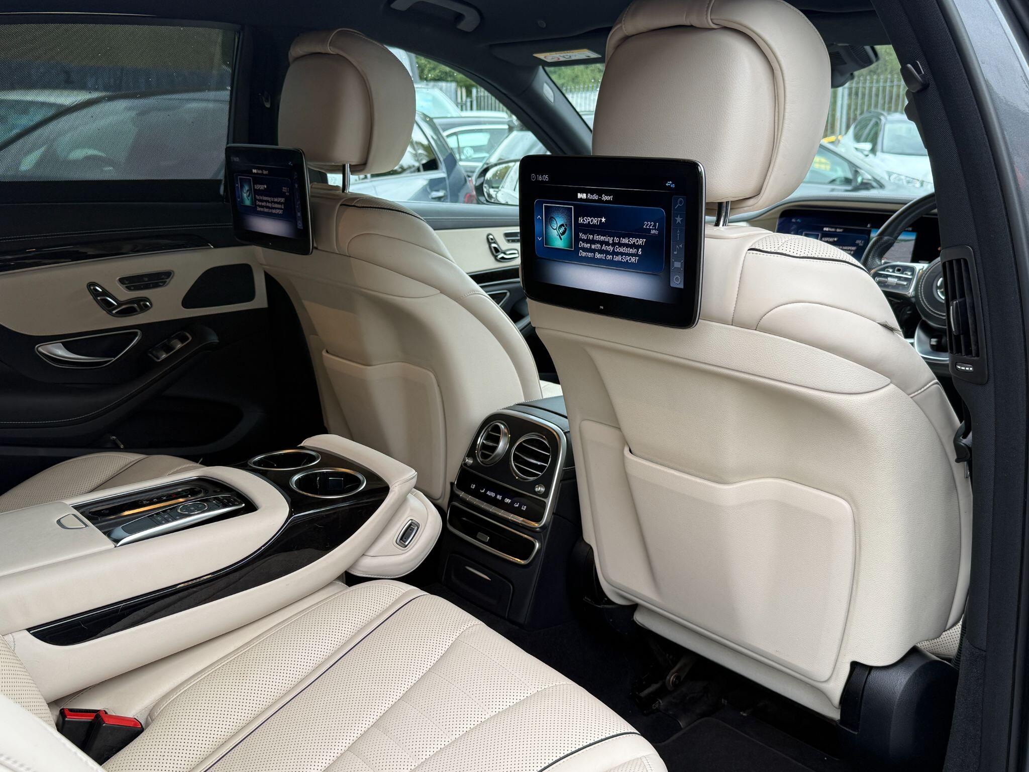 Mercedes-Benz S-Class view 17