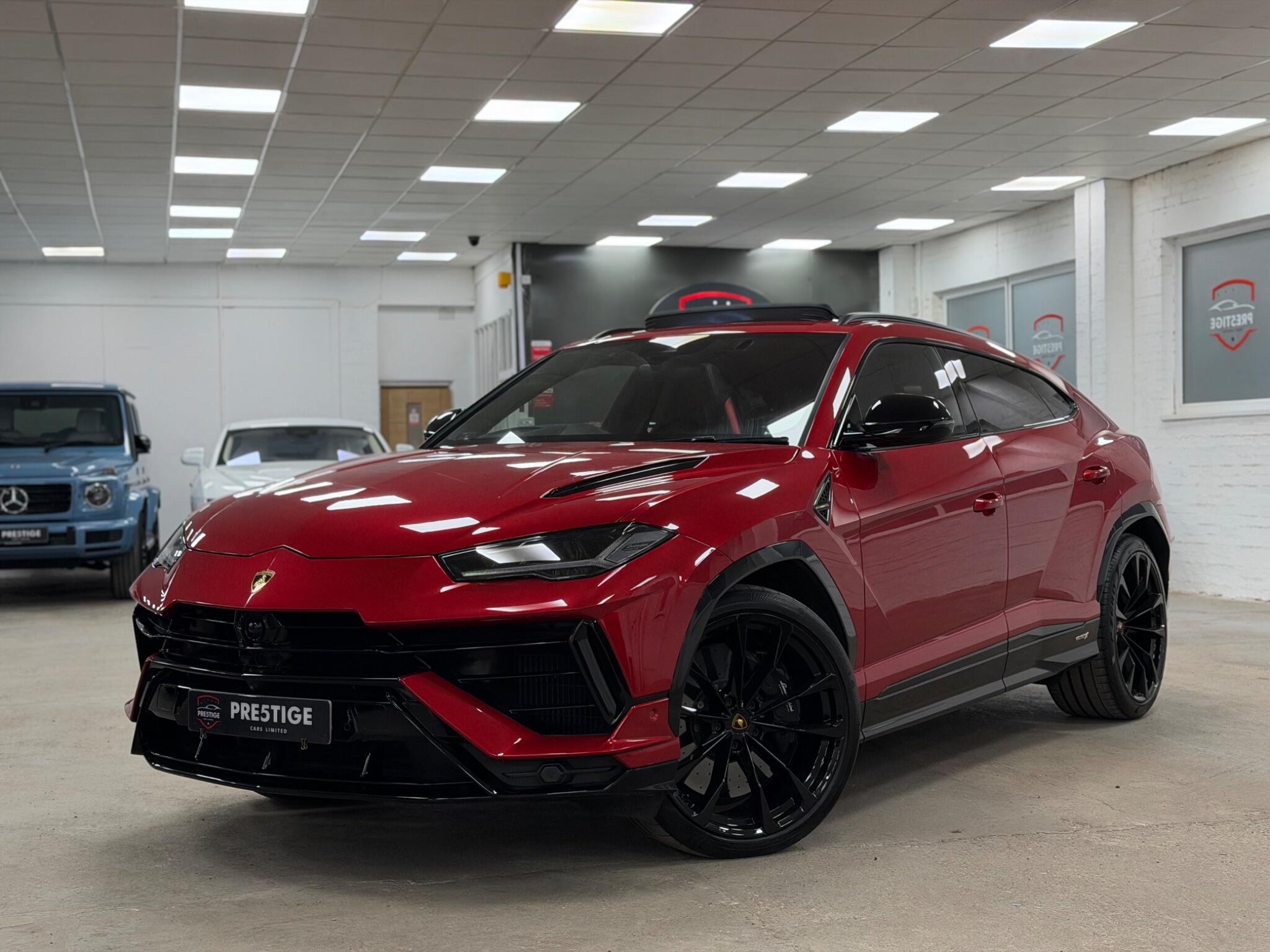 Lamborghini Urus view 30