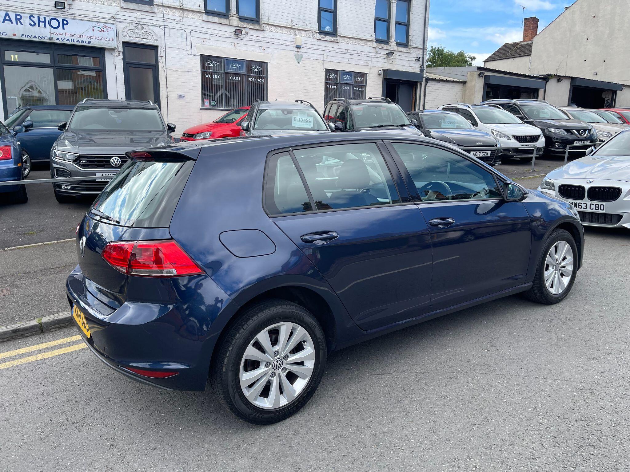 Volkswagen Golf view 10