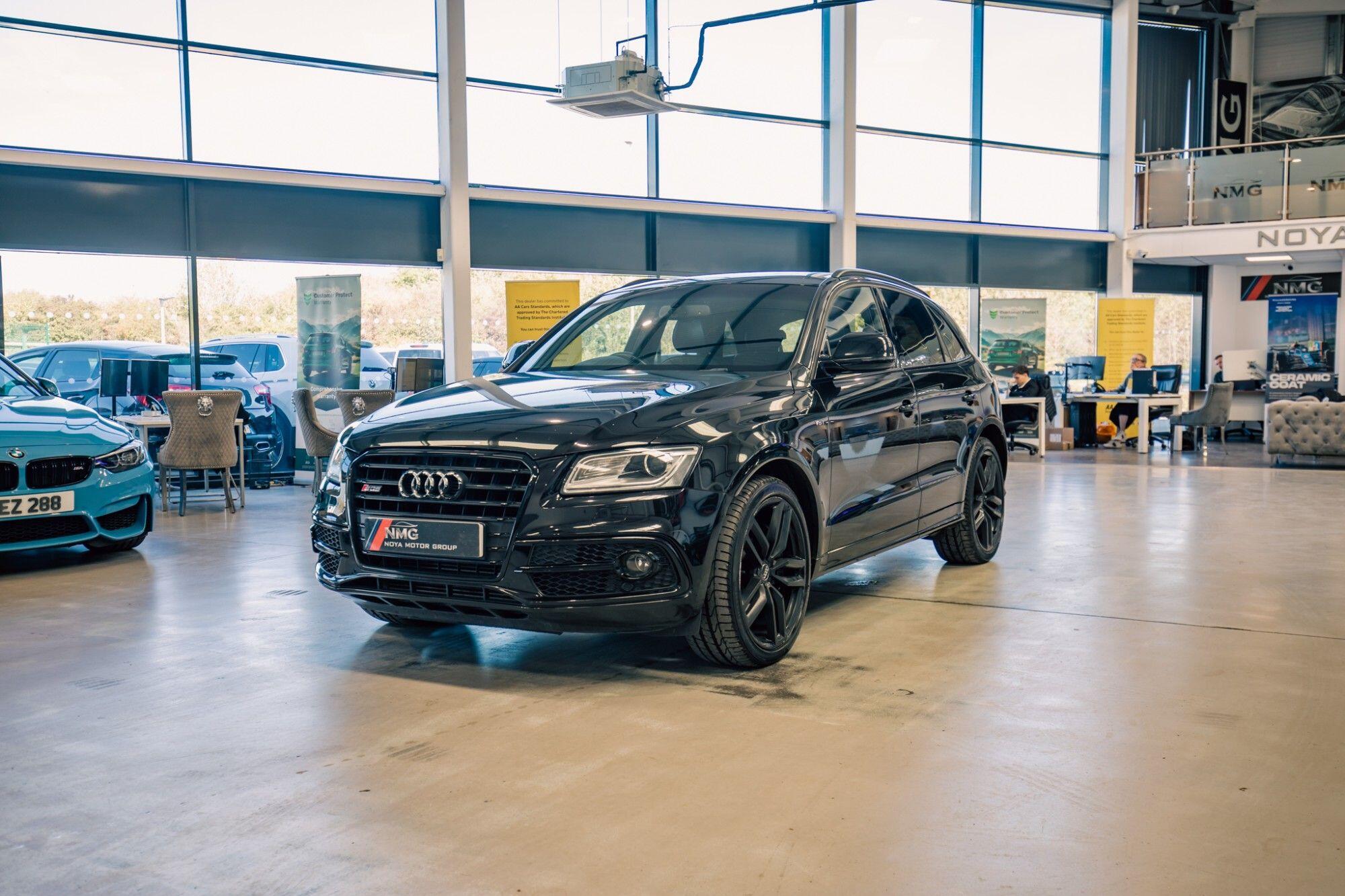 Audi SQ5 view 26