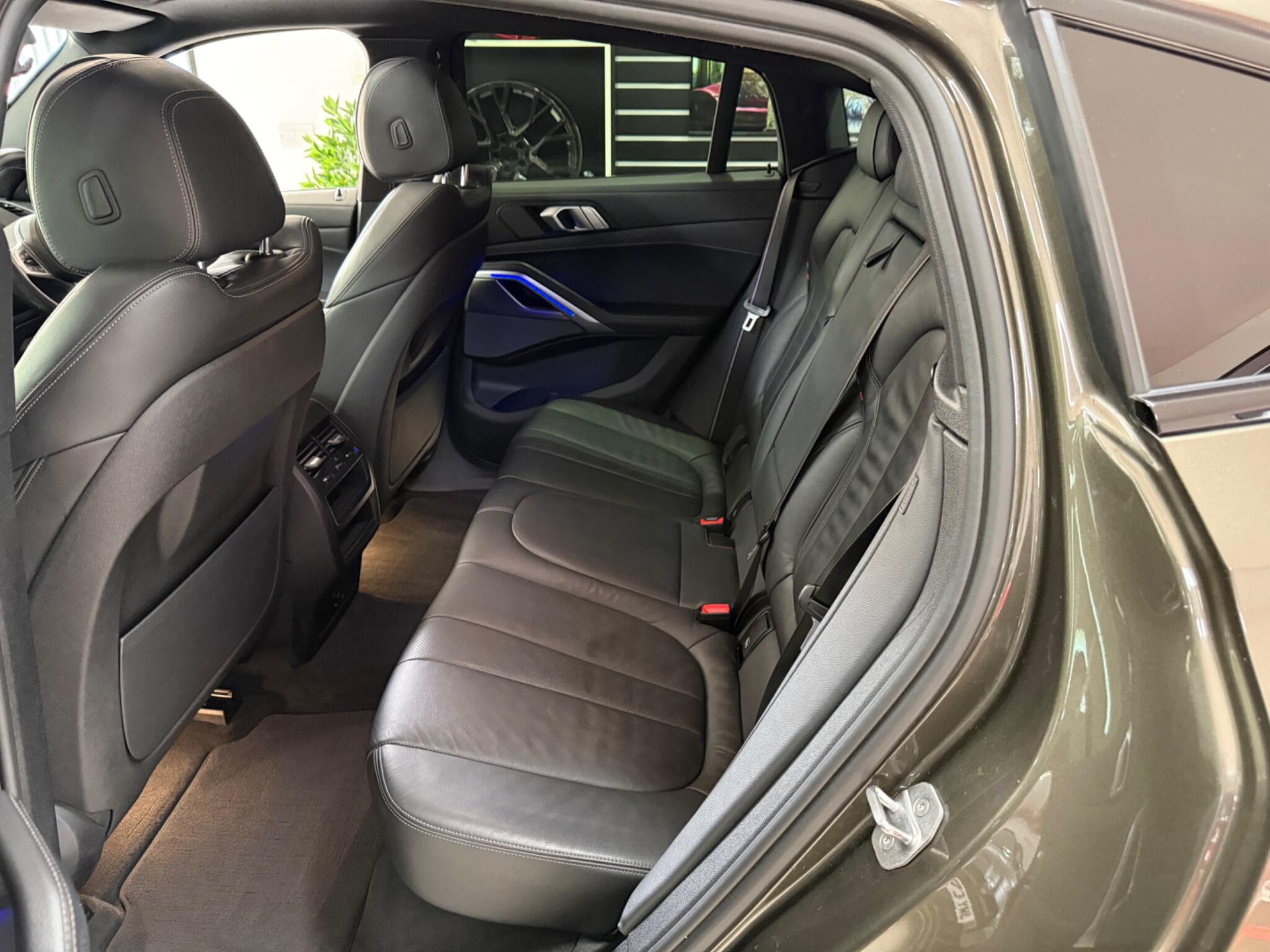 BMW X6 view 45
