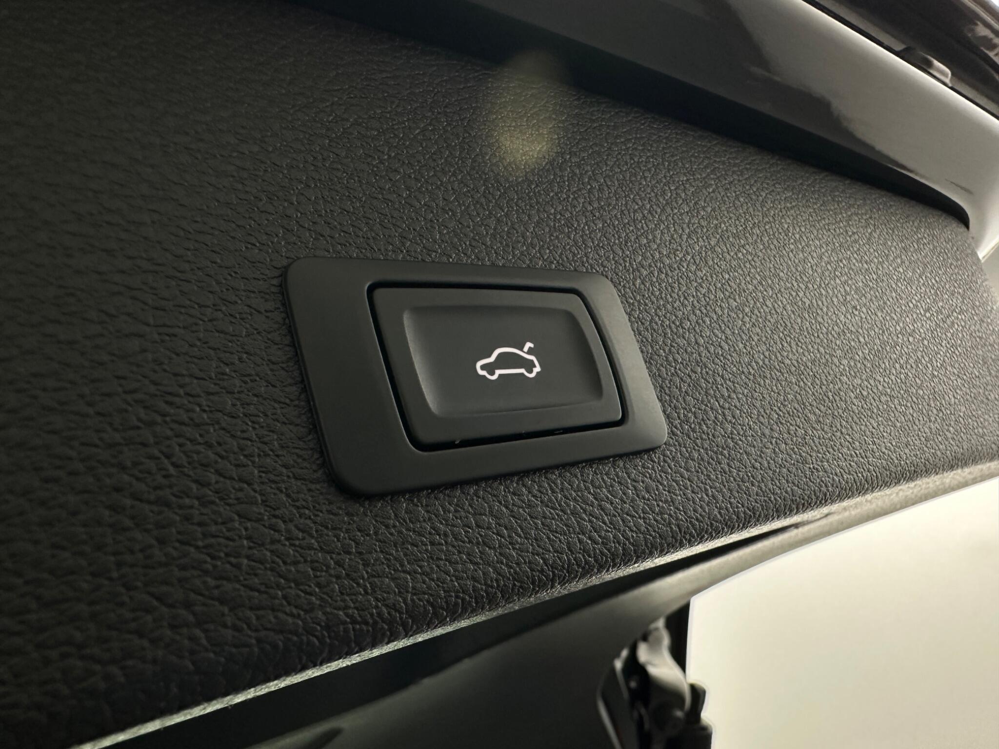Audi Q2 view 48